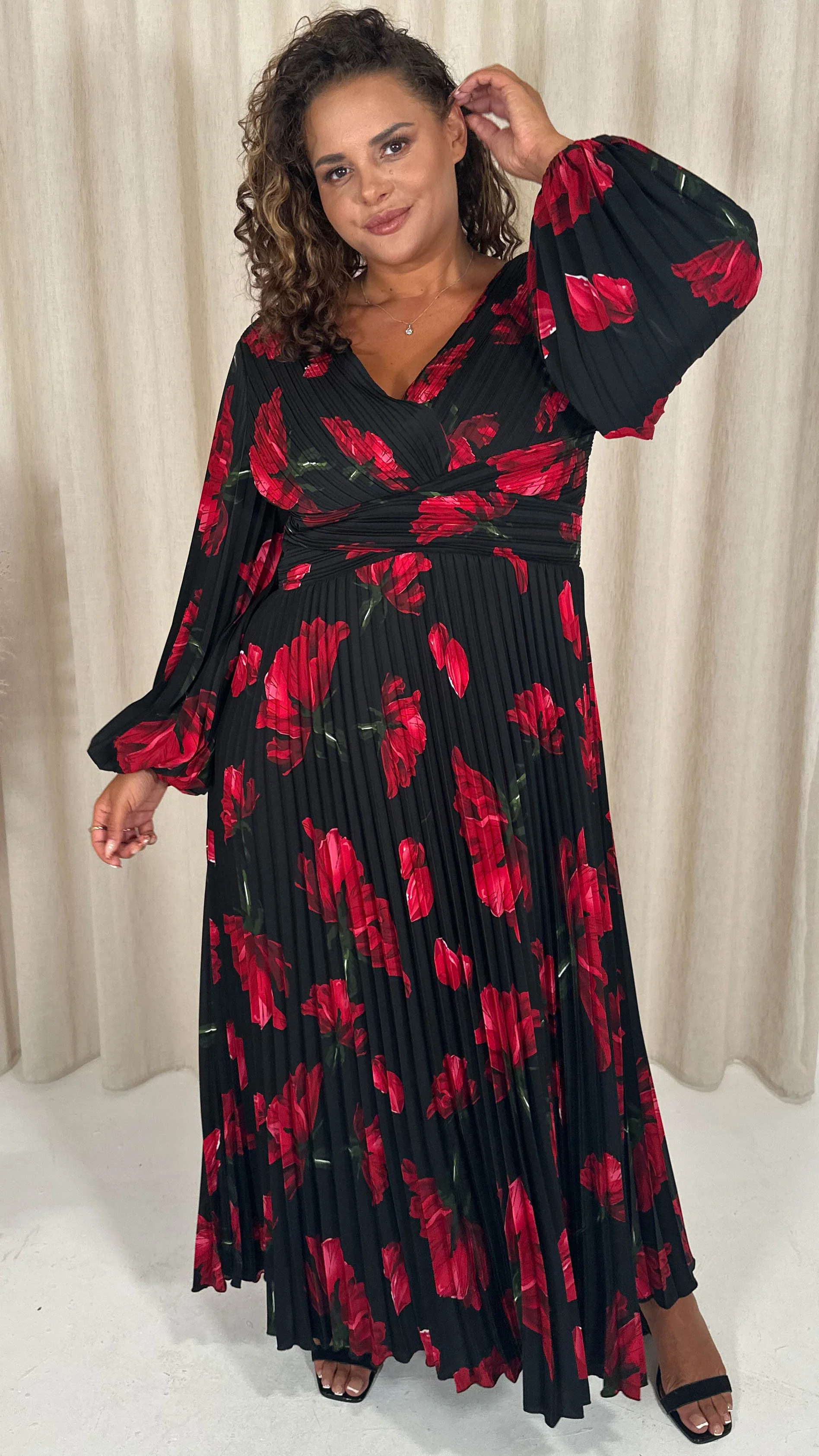 CurveWow Pleated Wrap Maxi Dress Black and Red Floral - Image 5