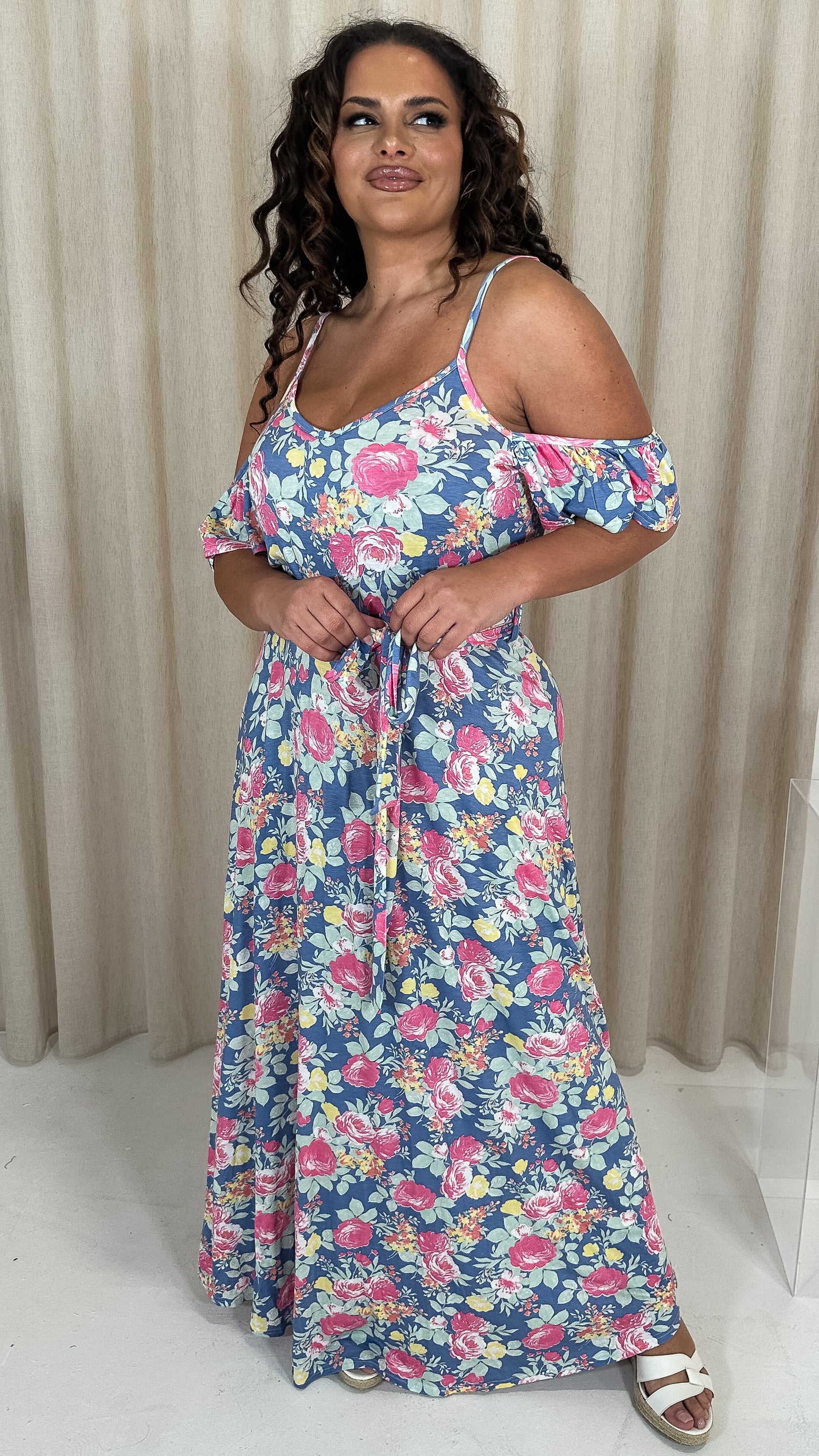 CurveWow Printed Cold Shoulder Maxi Dress Blue Multi Floral - Image 3