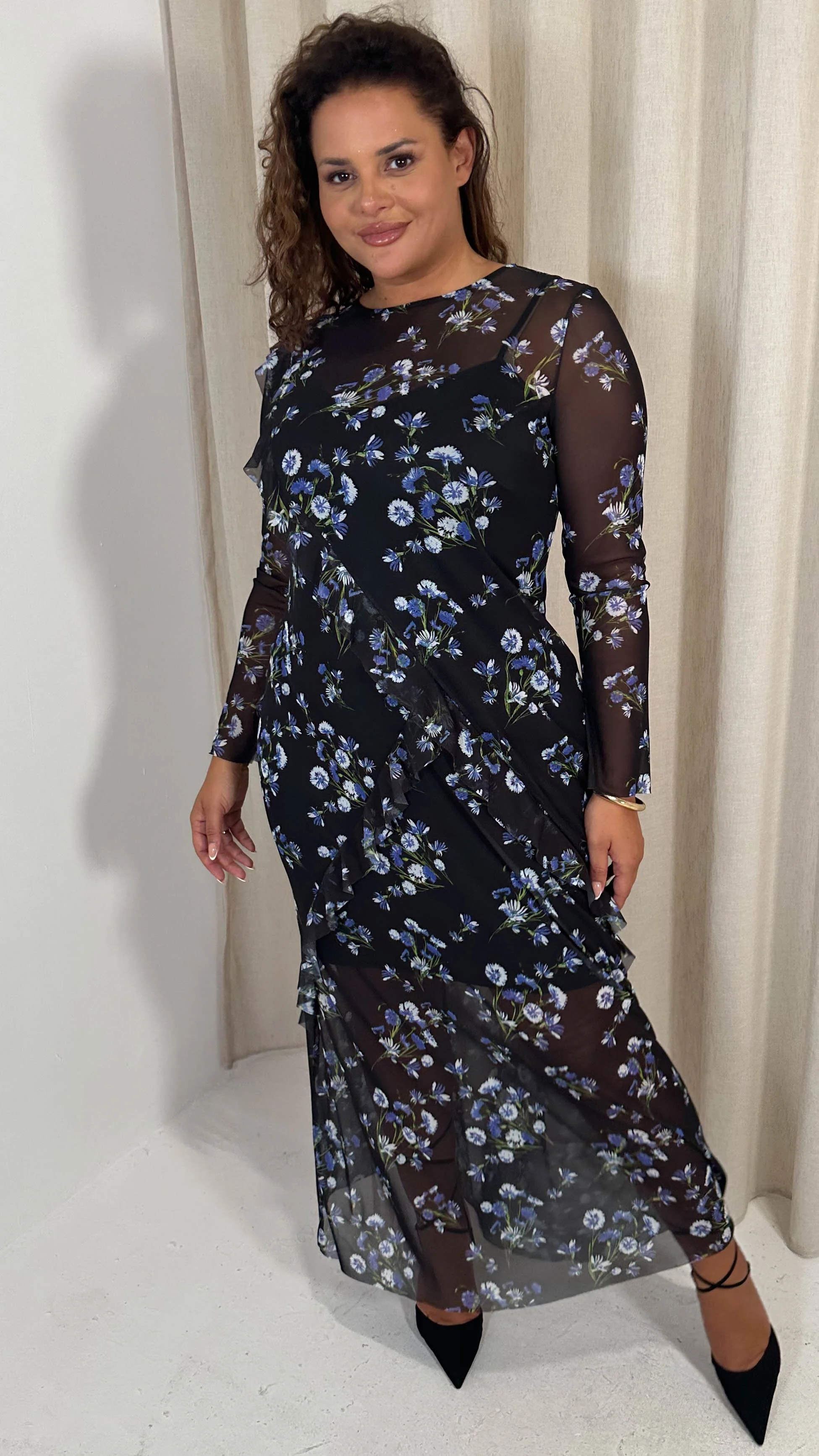 CurveWow Printed Maxi Dress Purple Floral - Image 5