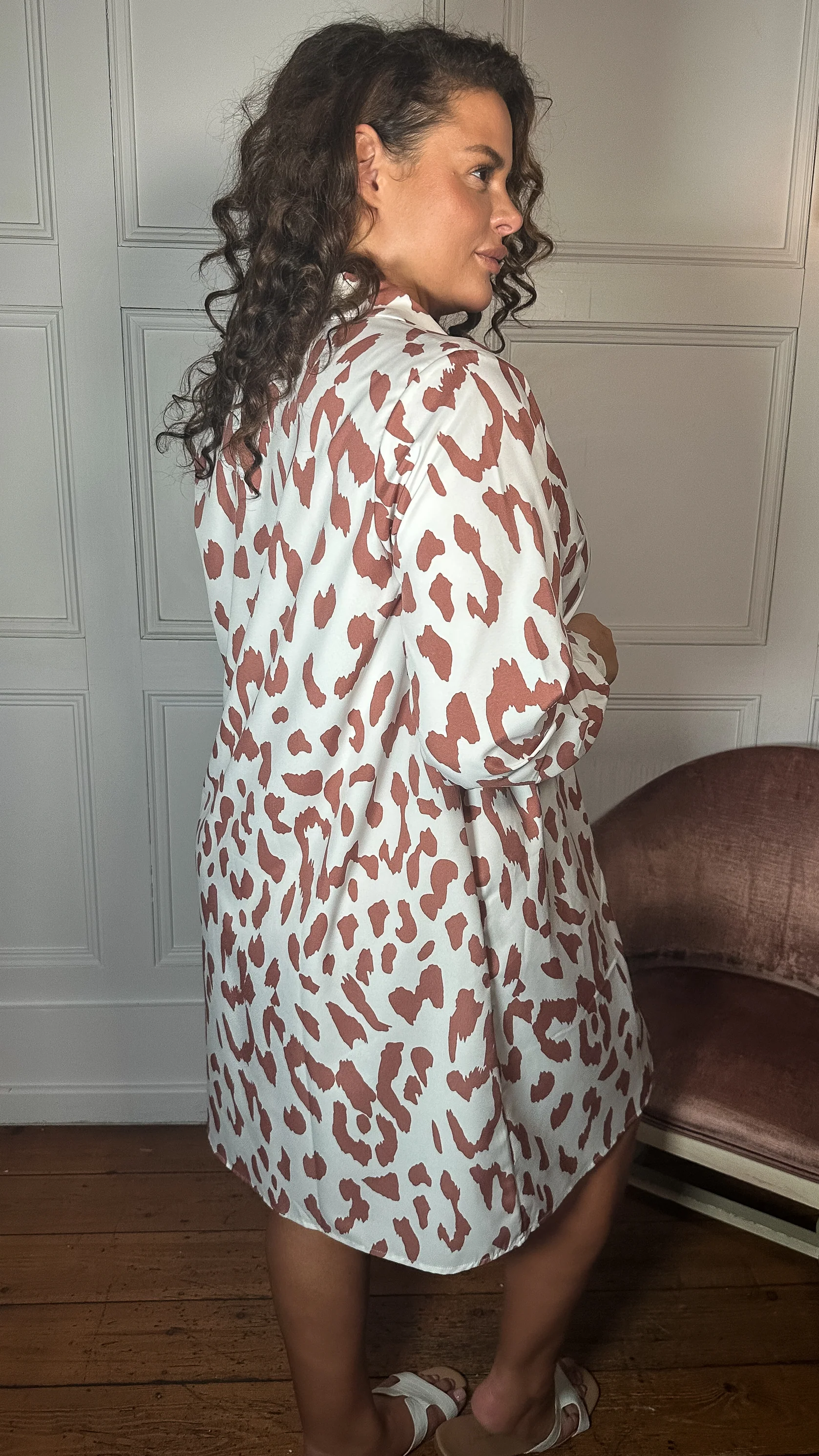 CurveWow Printed Shirt Dress White Animal - Image 7