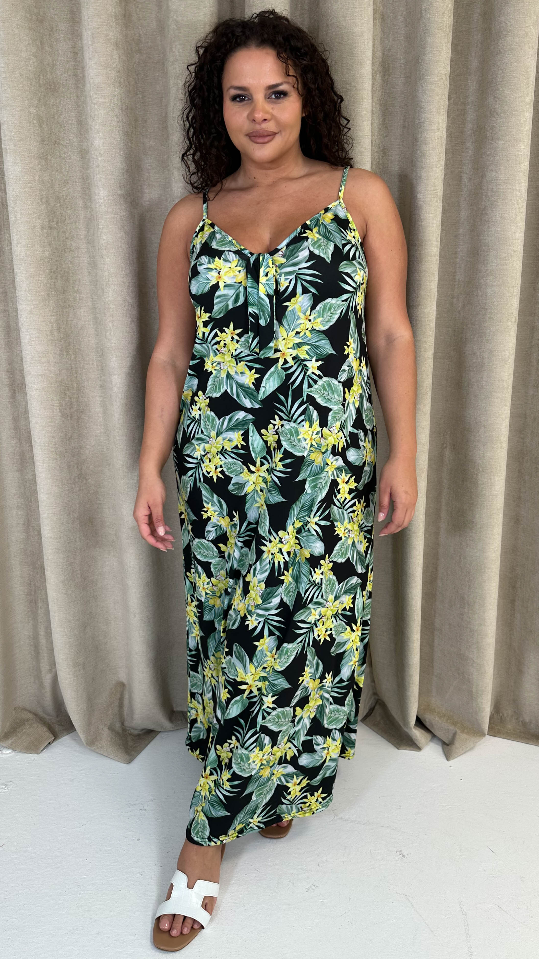 CurveWow Printed Tie Front Maxi Dress Green Floral - Image 3