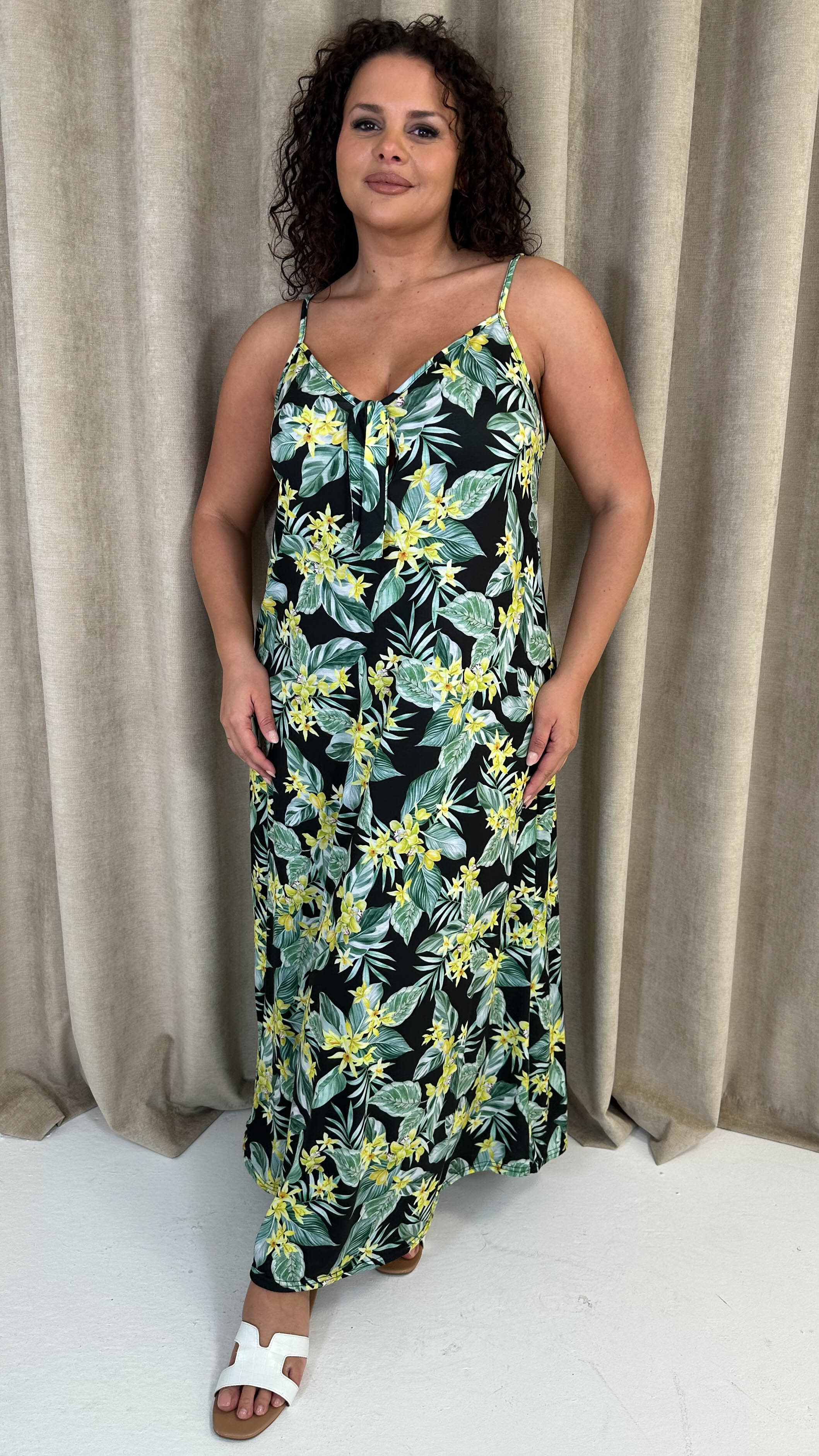CurveWow Printed Tie Front Maxi Dress Green Floral - Image 4