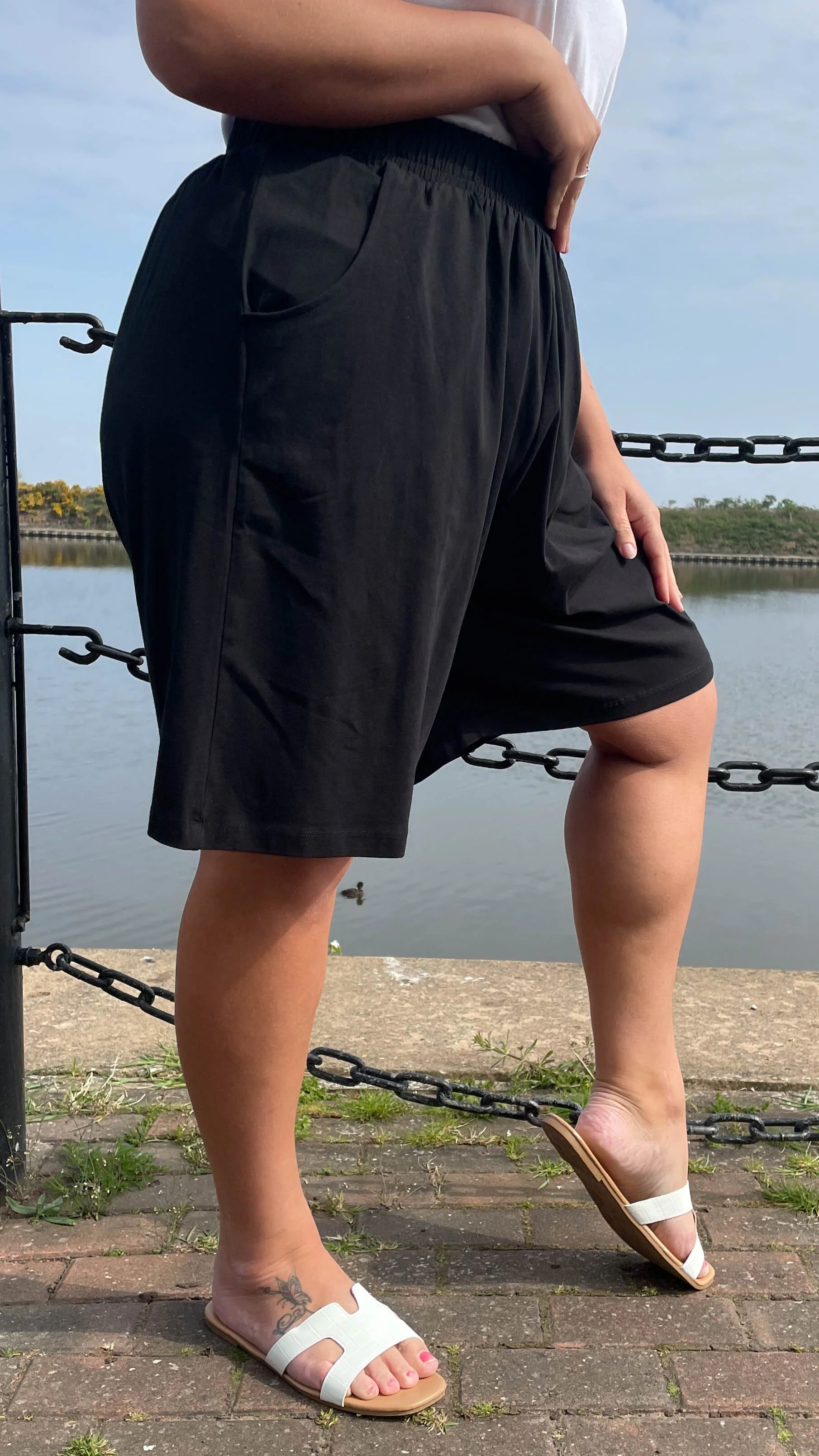 CurveWow Pull On Shorts Black - Image 3