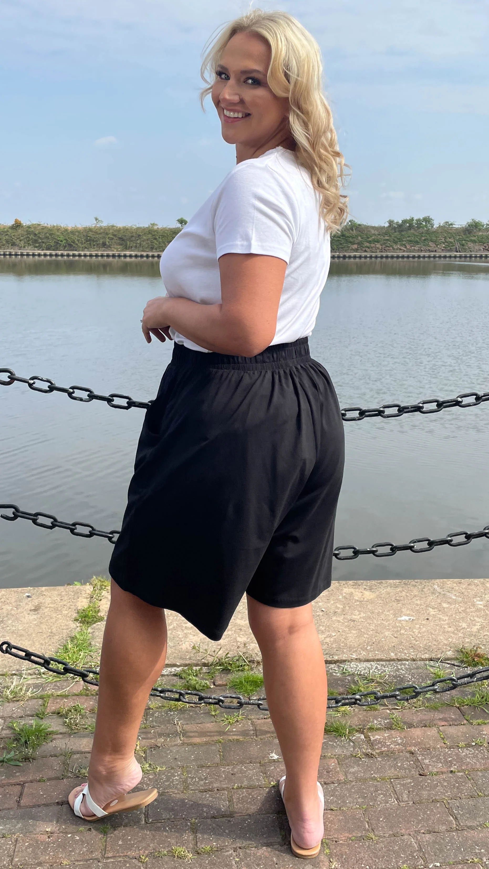 CurveWow Pull On Shorts Black - Image 9