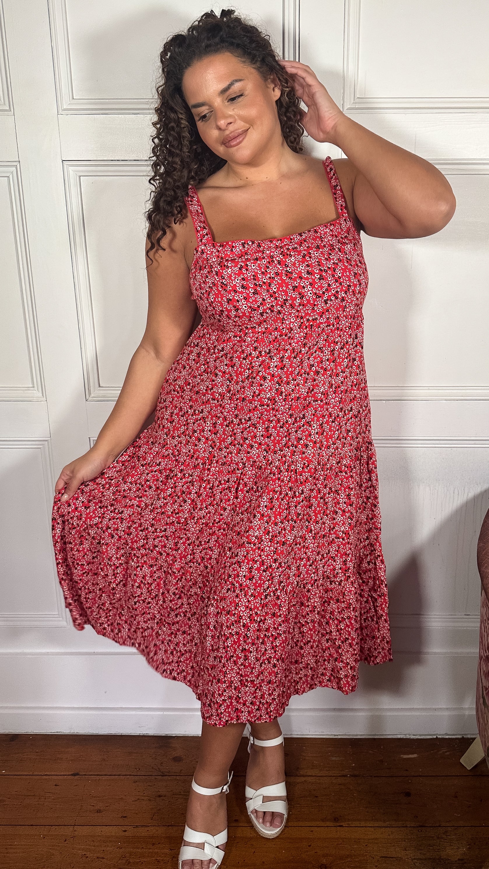 CurveWow Tiered Cami Dress Red Ditsy - Image 4