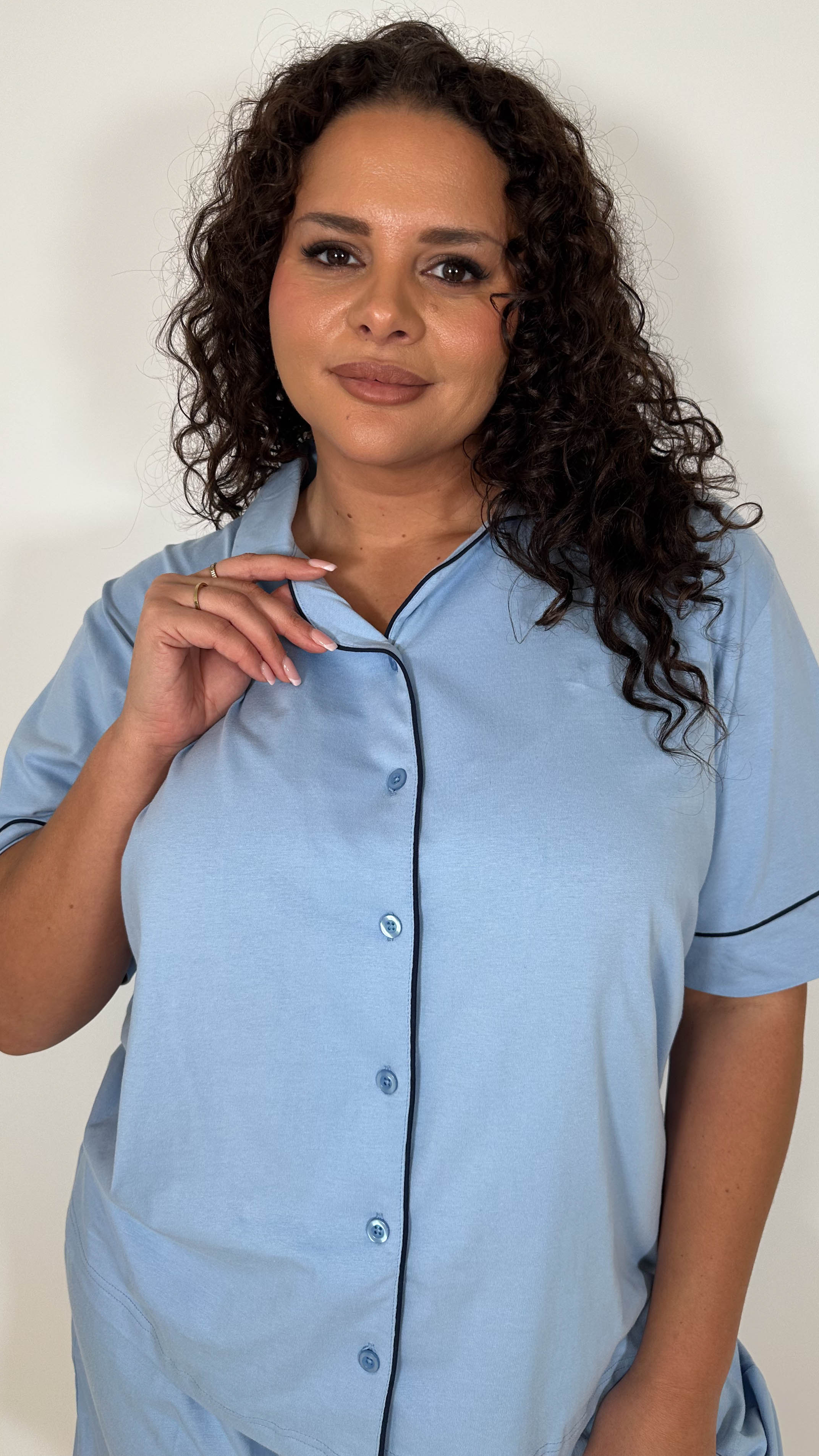 CurveWow Shirt & Short Pyjama Set Blue - Image 3