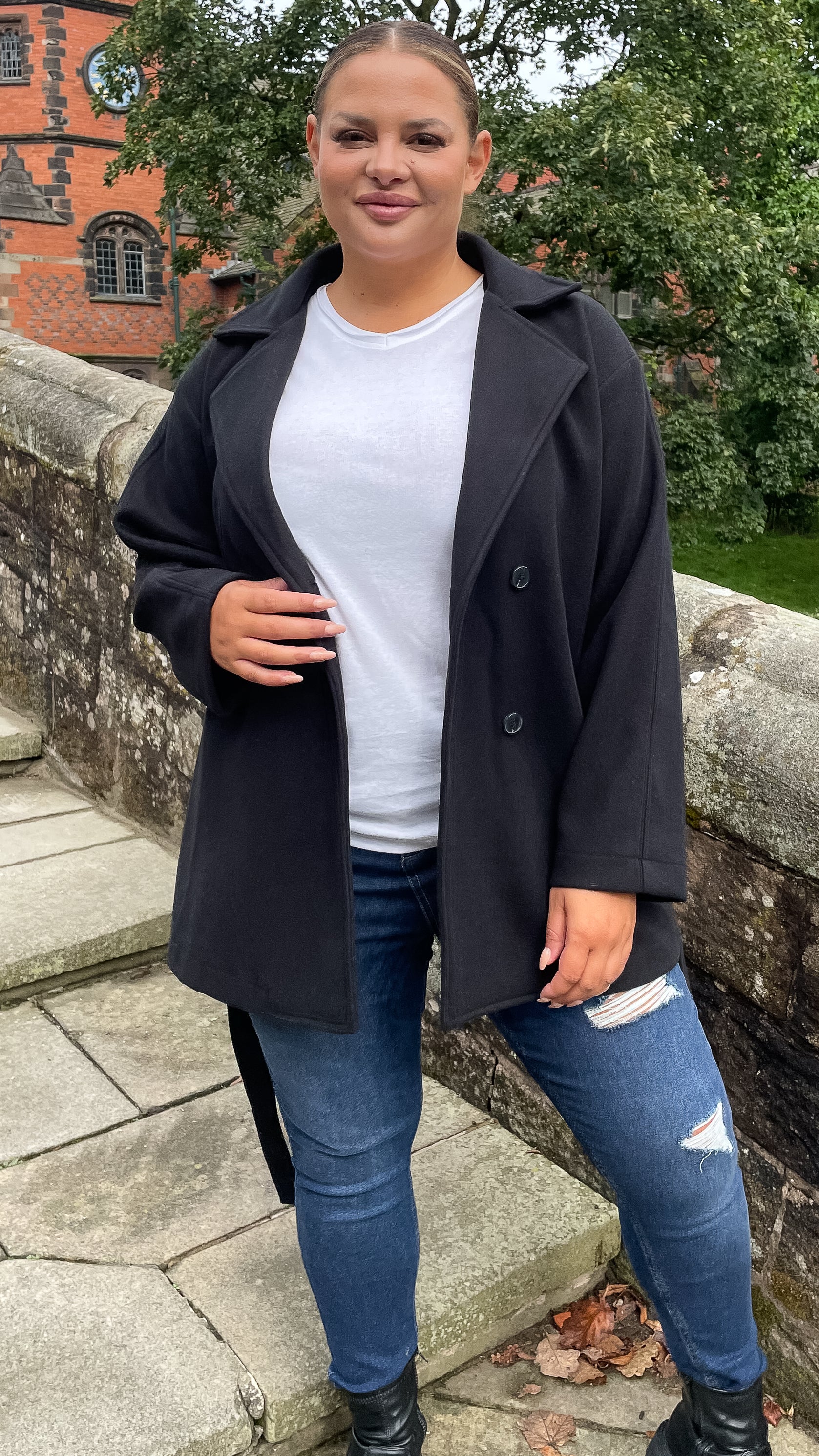 CurveWow Short Coat With Belt Black - Image 5