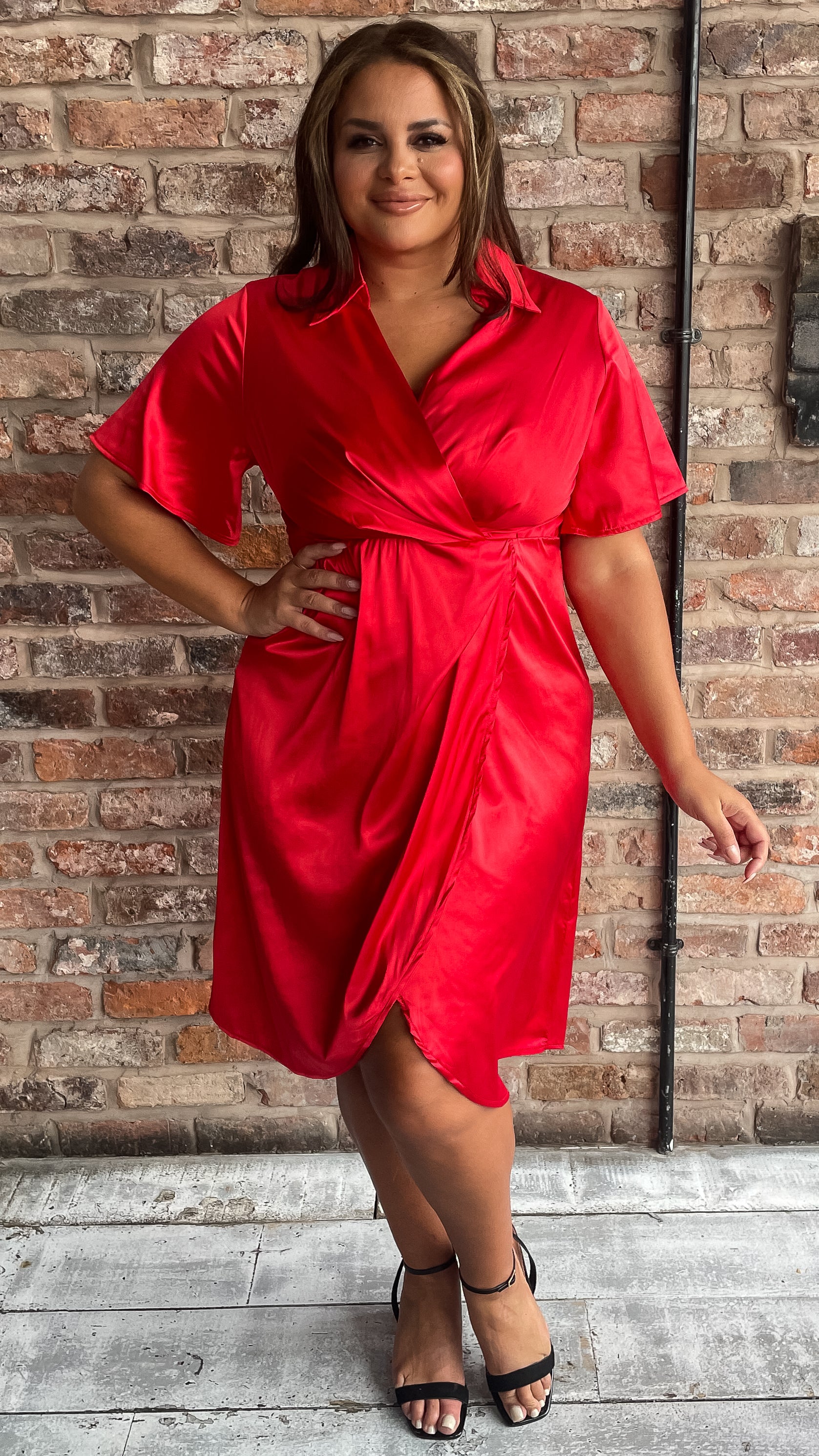 CurveWow Short Sleeve Wrap Front Collared Dress Red - Image 3