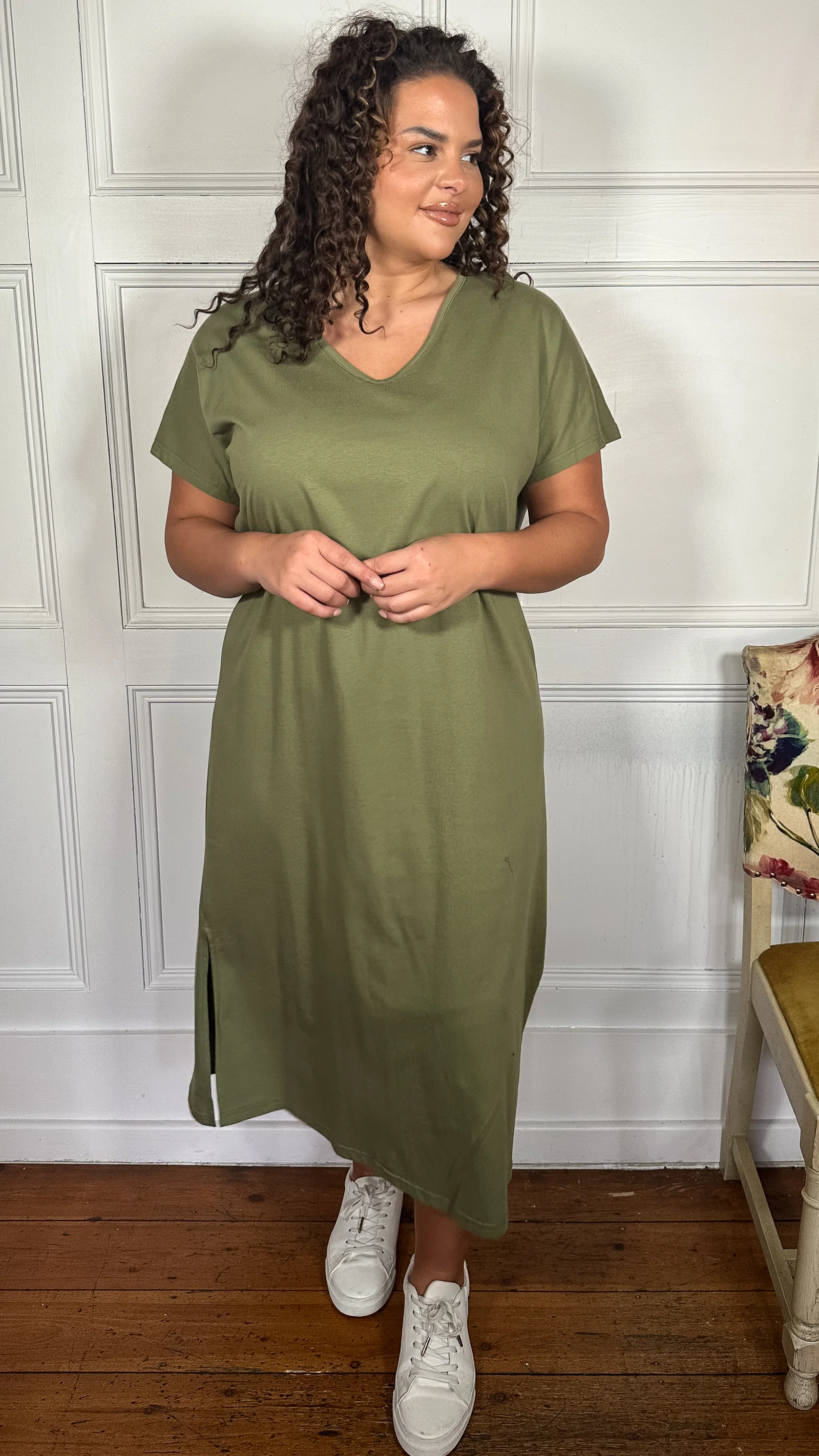 CurveWow Side Split Midaxi T-Shirt Dress Khaki - Image 2