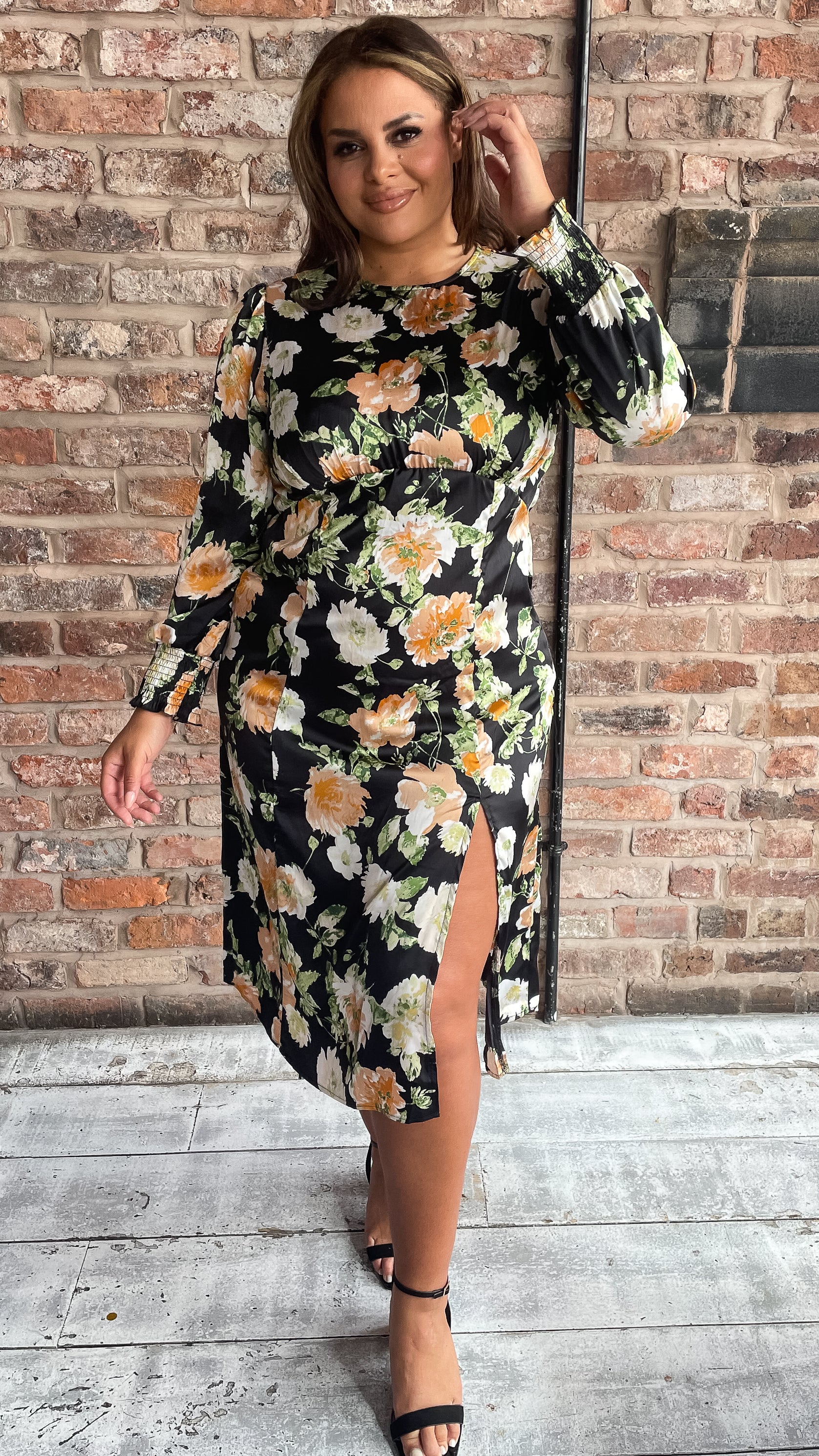 CurveWow Single Split Cuffed Sleeved Dress - Image 5