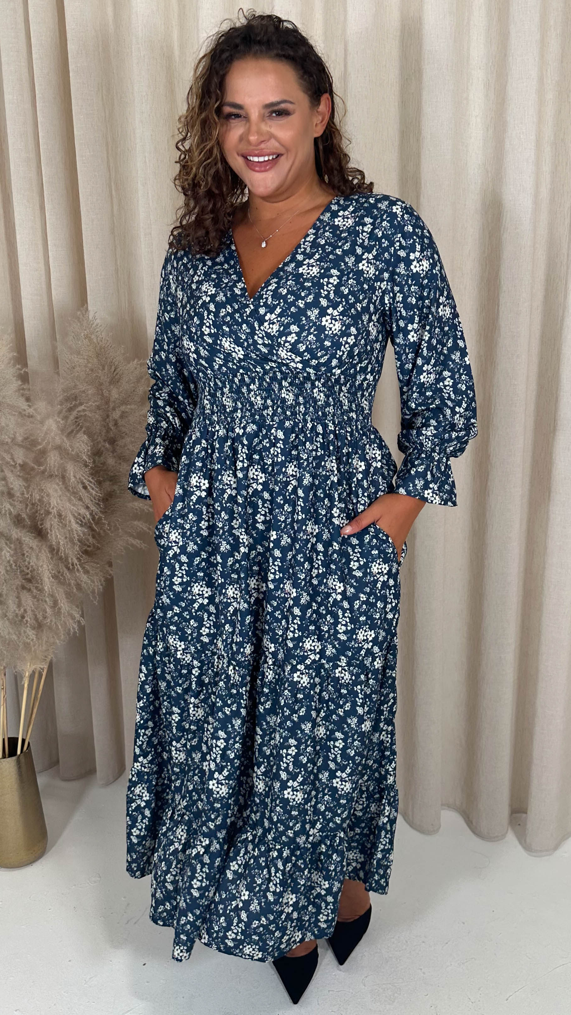CurveWow Wrap Shirred Waist Printed Dress Navy Floral - Image 3