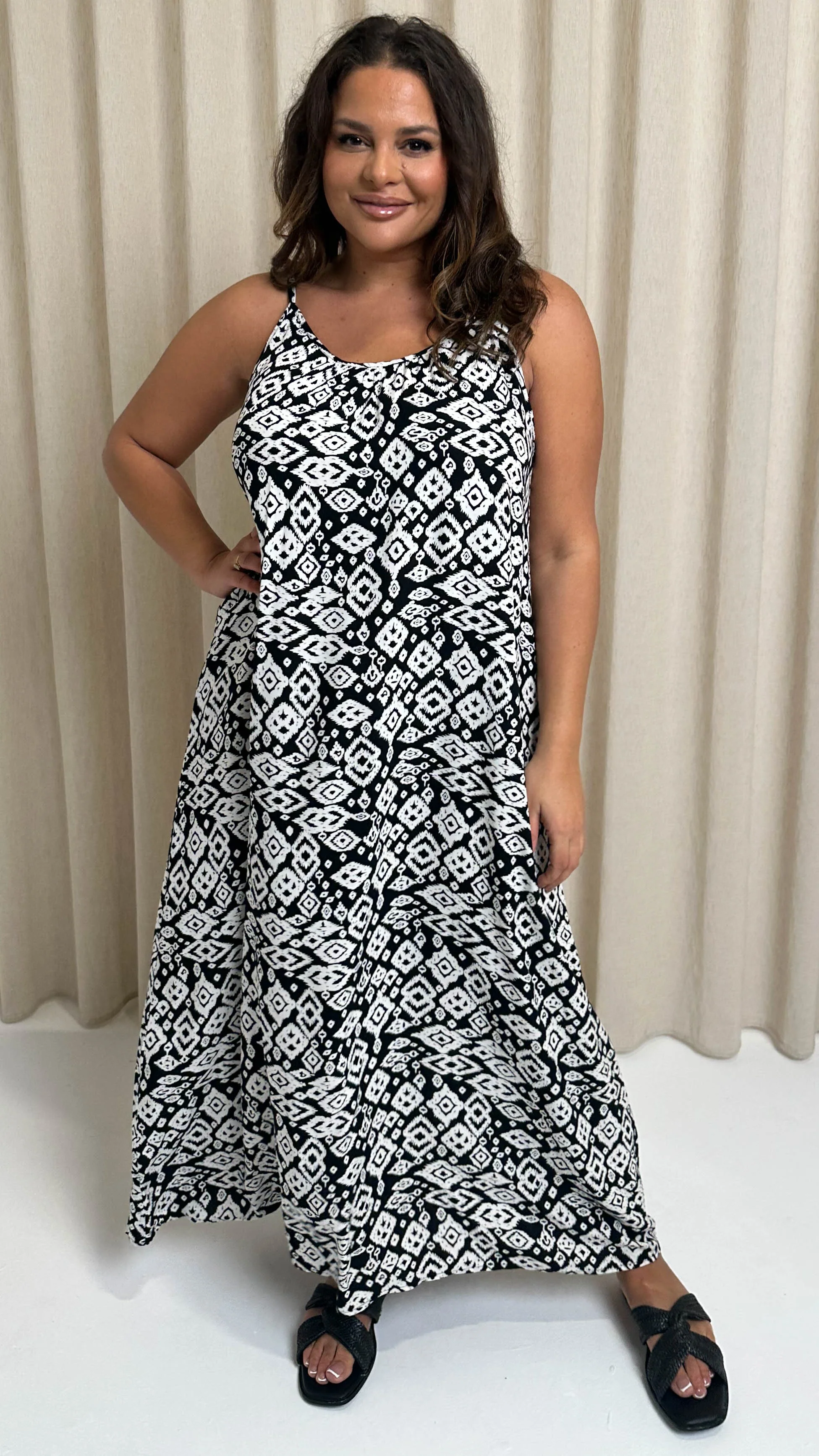 CurveWow Swing Cami Maxi Dress Mono Aztec - Image 7