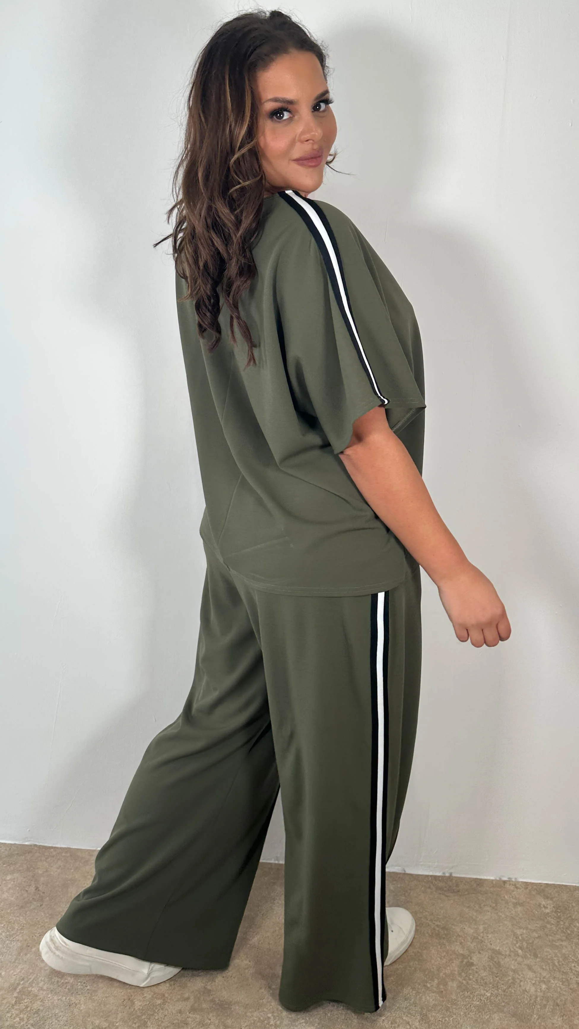 CurveWow Tape Shoulder Boxy Top Co-Ord Khaki - Image 3