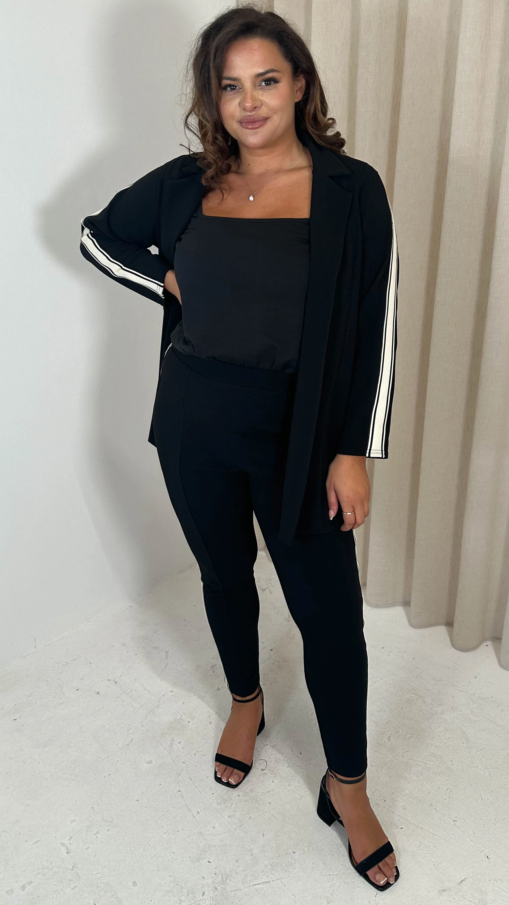 CurveWow Tape Side Blazer Black and White - Image 4