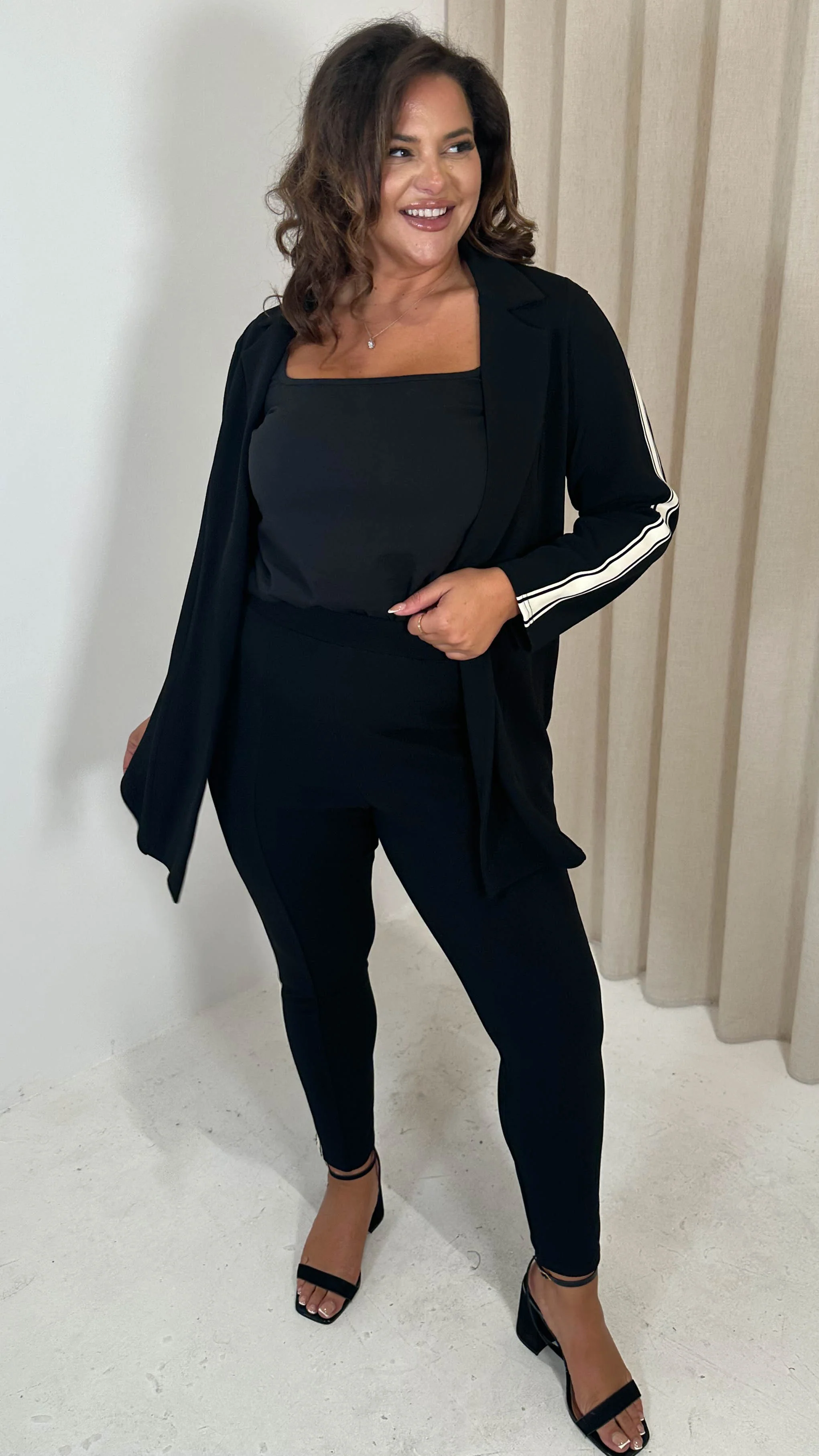 CurveWow Tape Side Blazer Black and White - Image 5