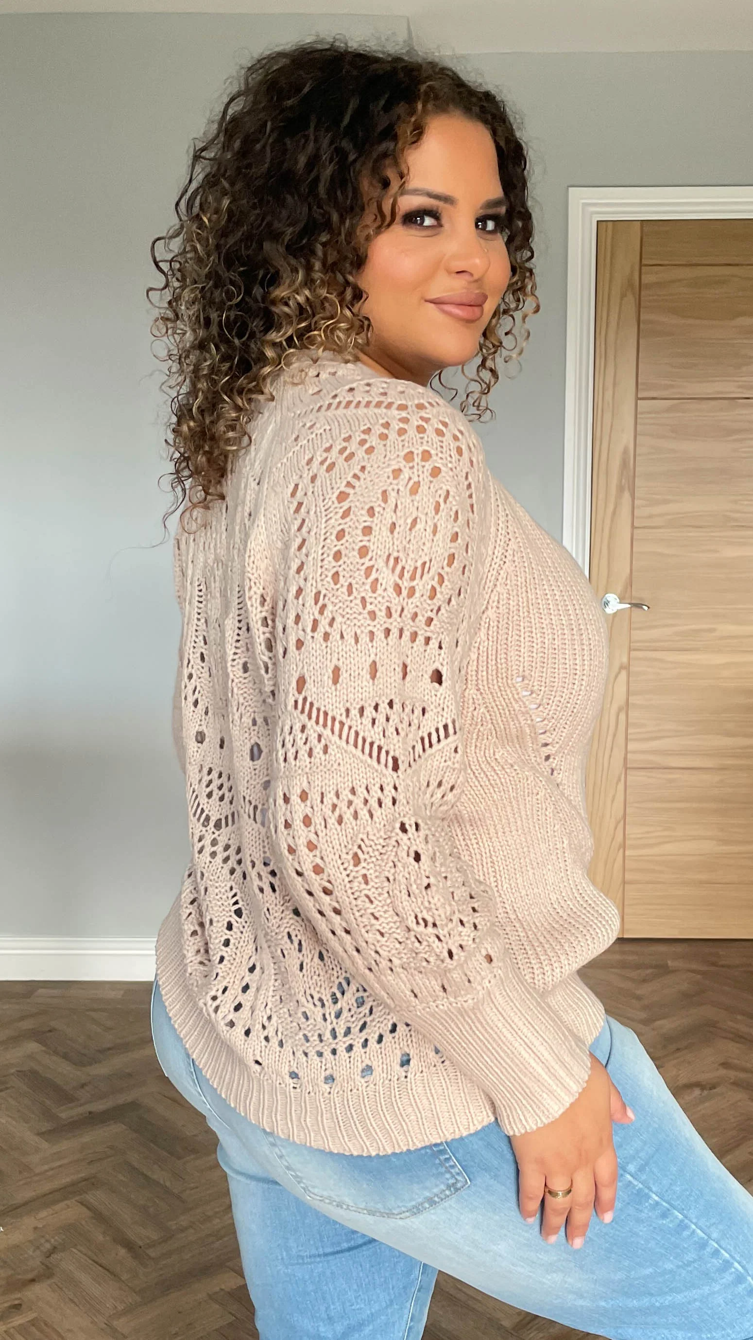 CurveWow Tape Yarn Cardigan Sand - Image 10