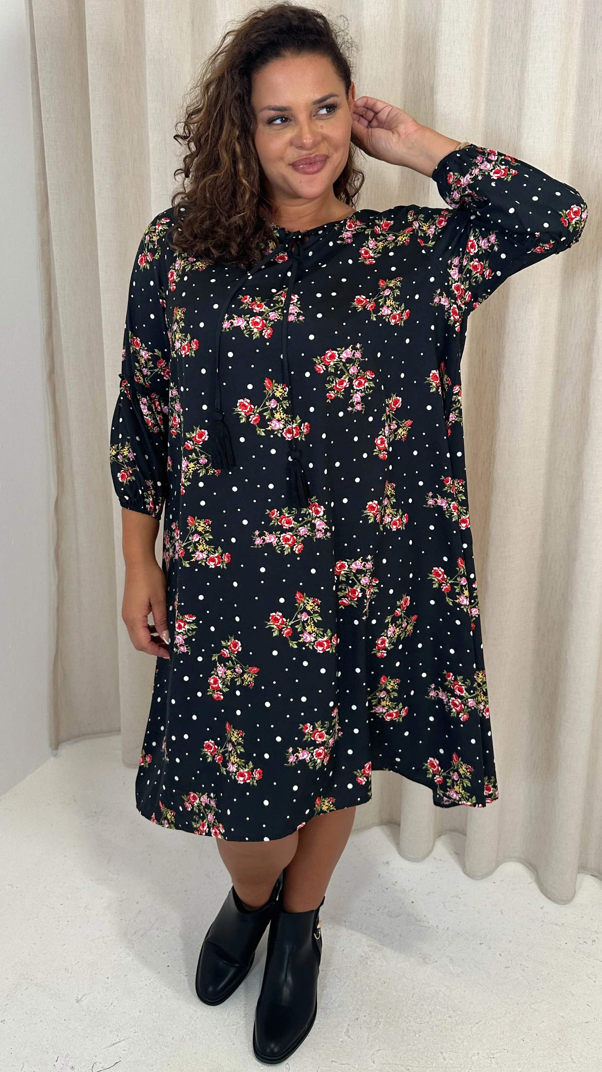 CurveWow Tassel Swing Dress Spot Floral - Image 4