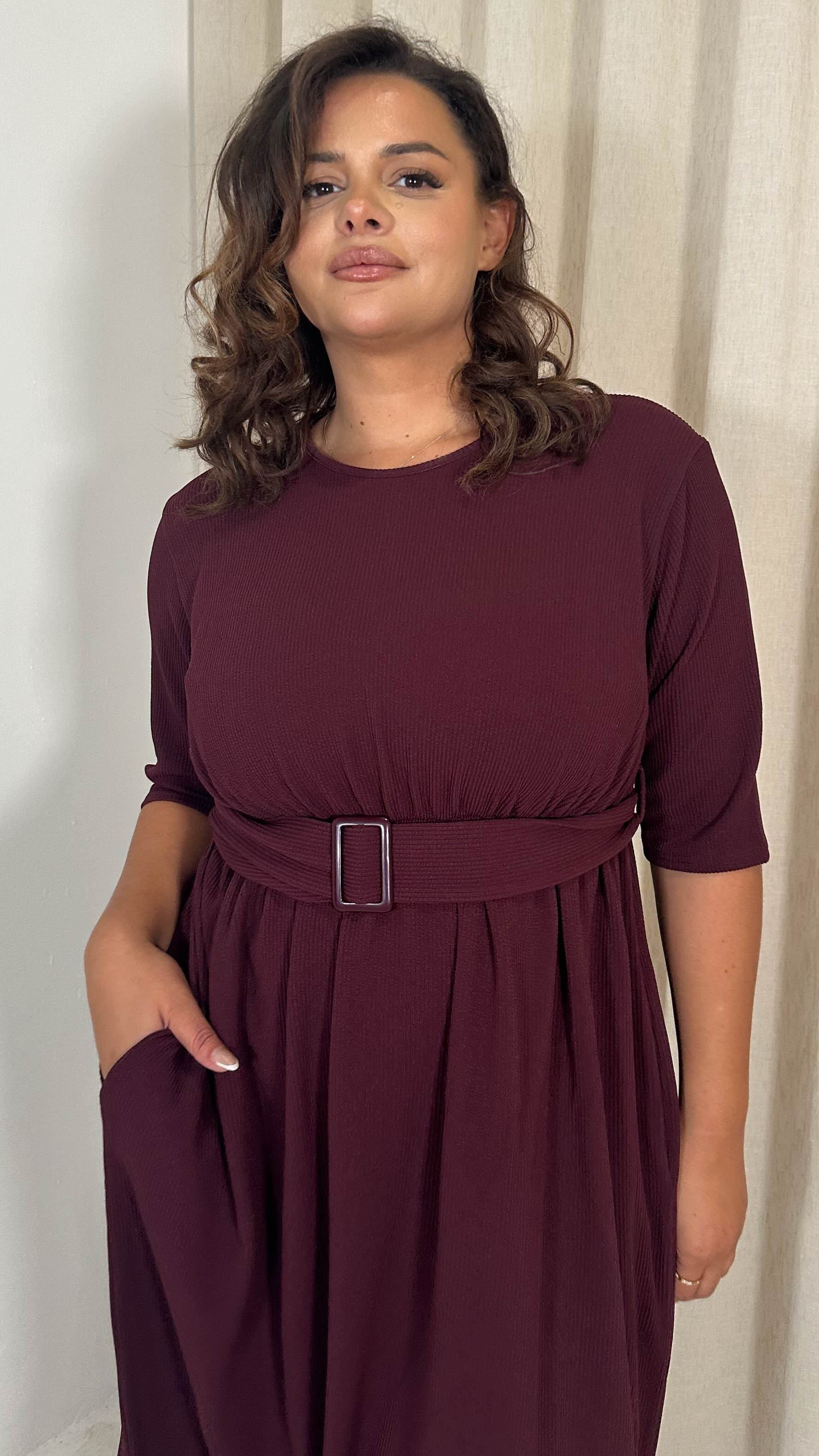 CurveWow Textured Elbow Sleeve Belted Pocket Midi Dress Wine - Image 3