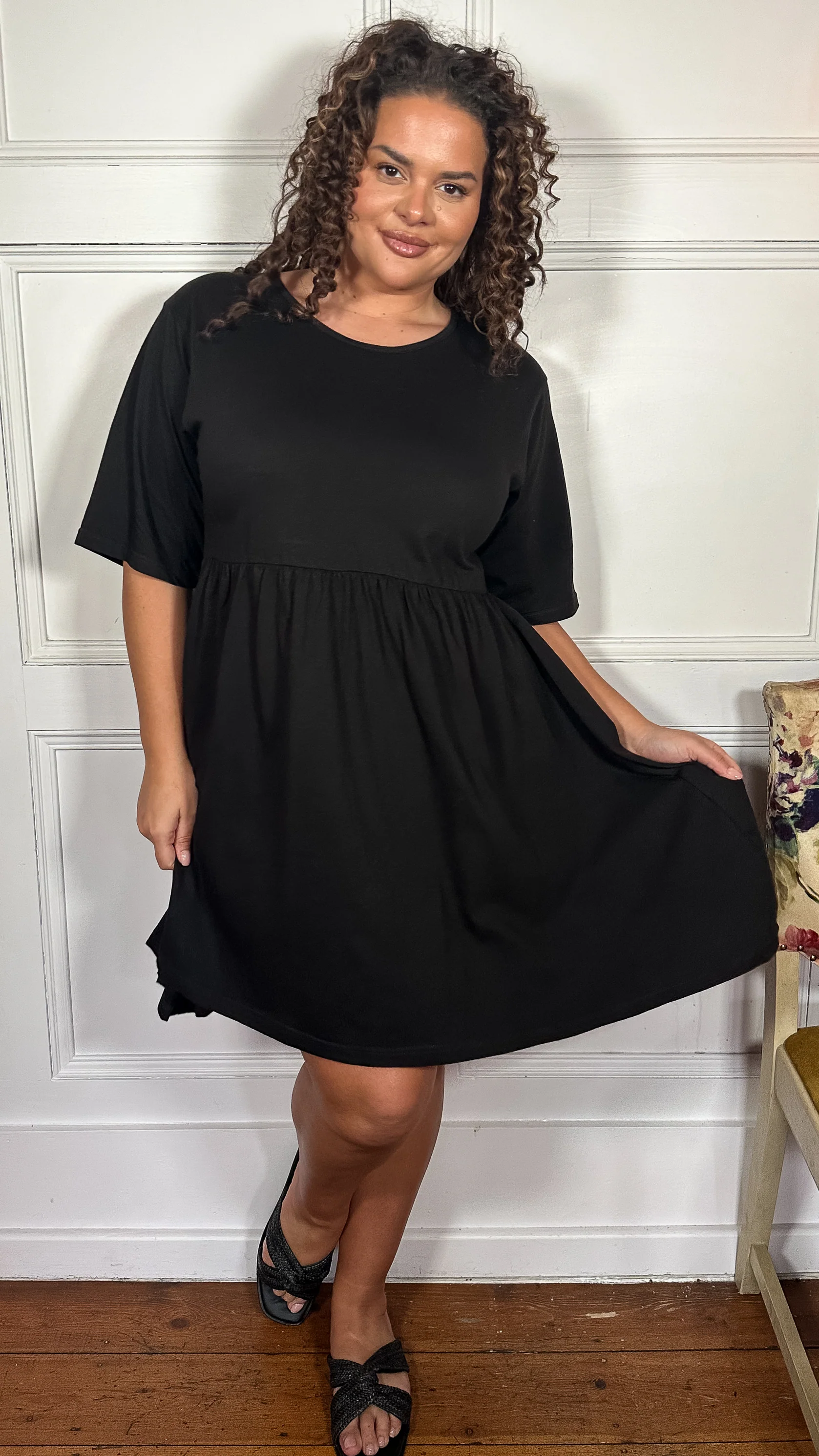 CurveWow Textured Smock Mini Dress Black - Image 4