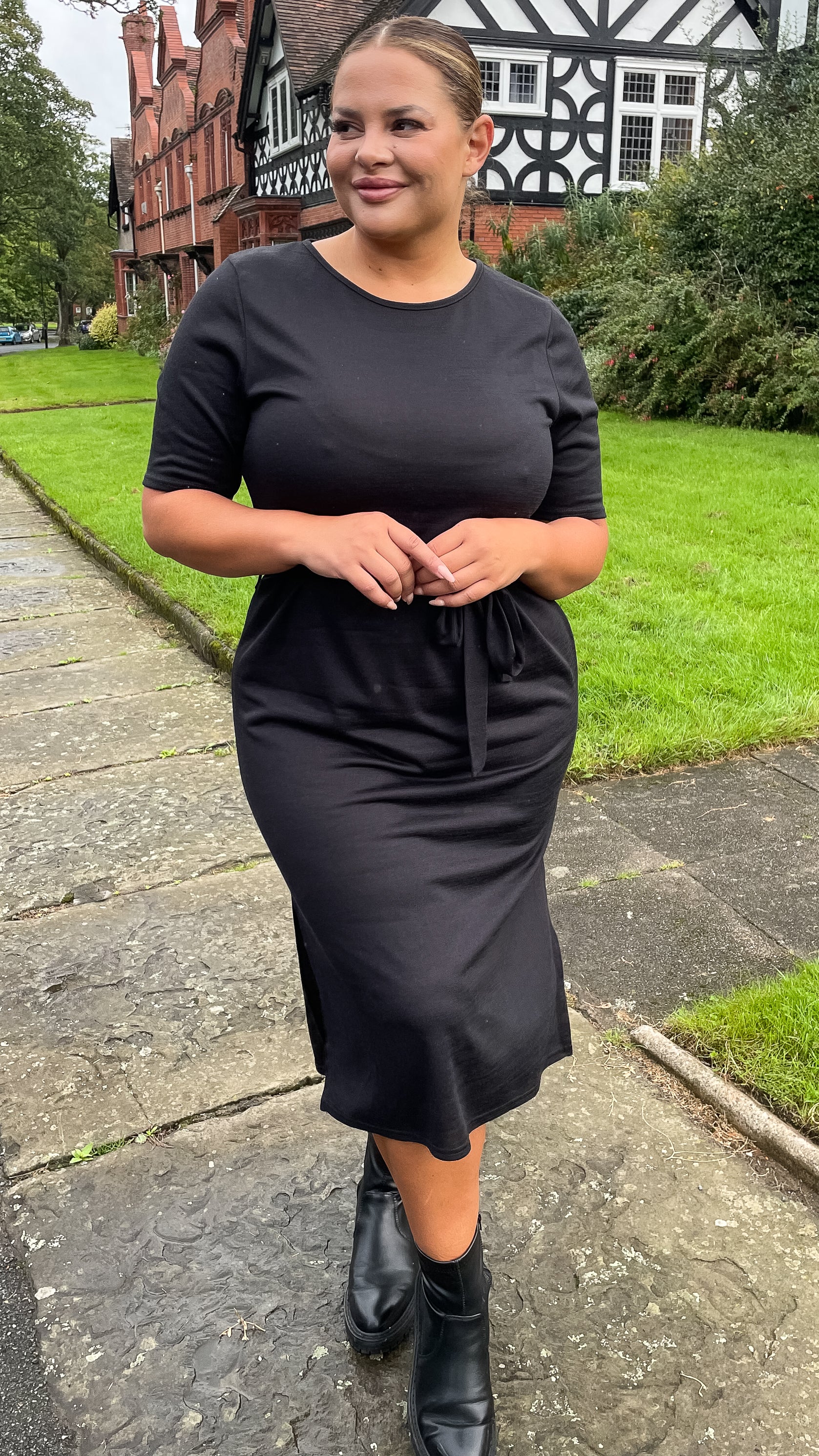CurveWow Tie Waist Knit Dress Black - Image 4
