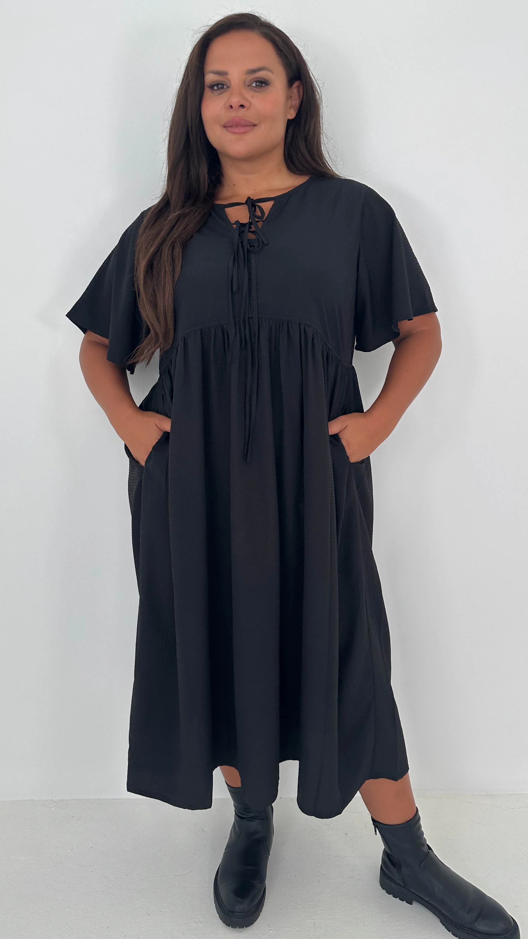 CurveWow Tied Bow Front Dress Black - Image 6