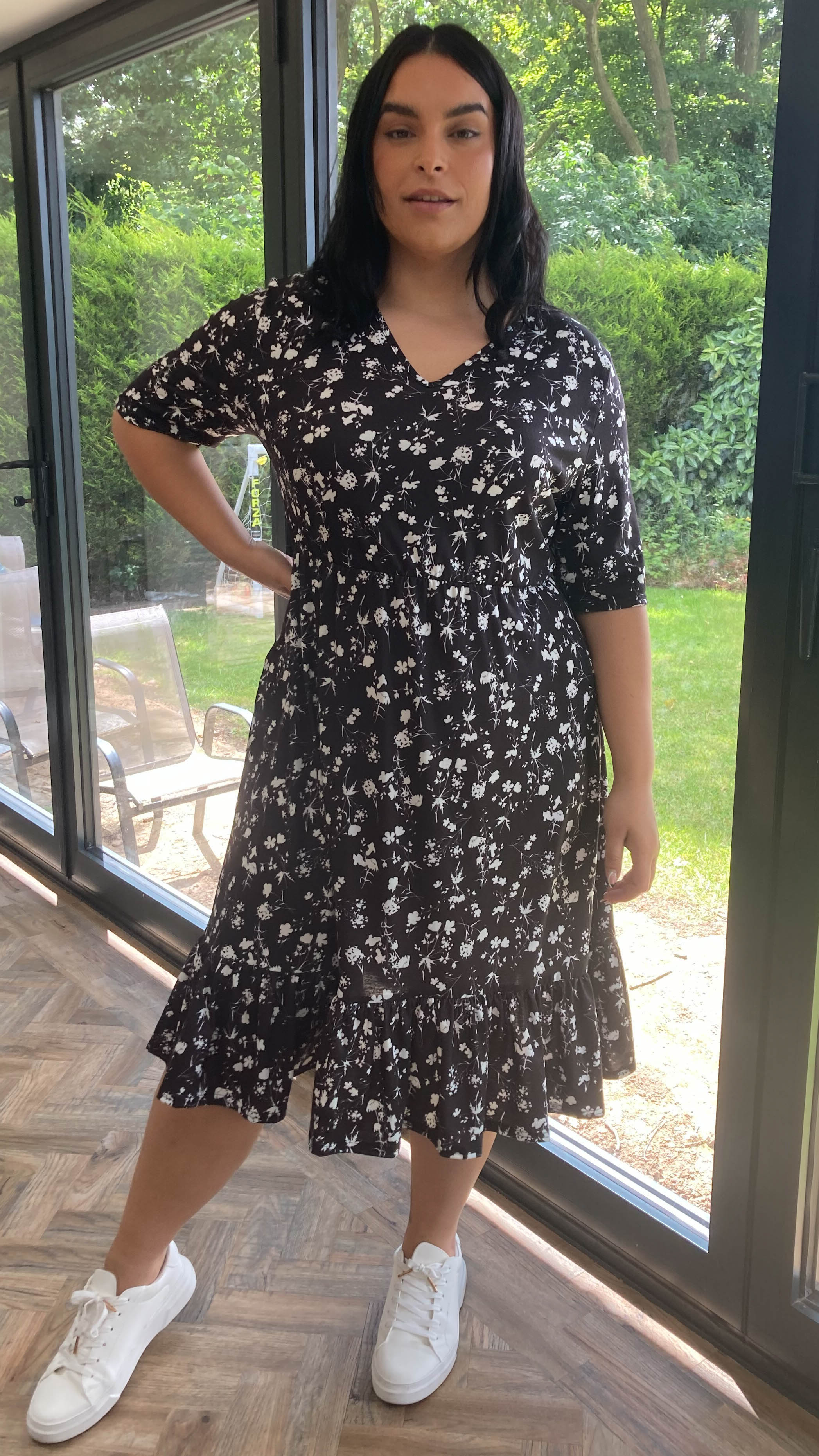 CurveWow Black Floral Tiered Smock Dress - Image 5
