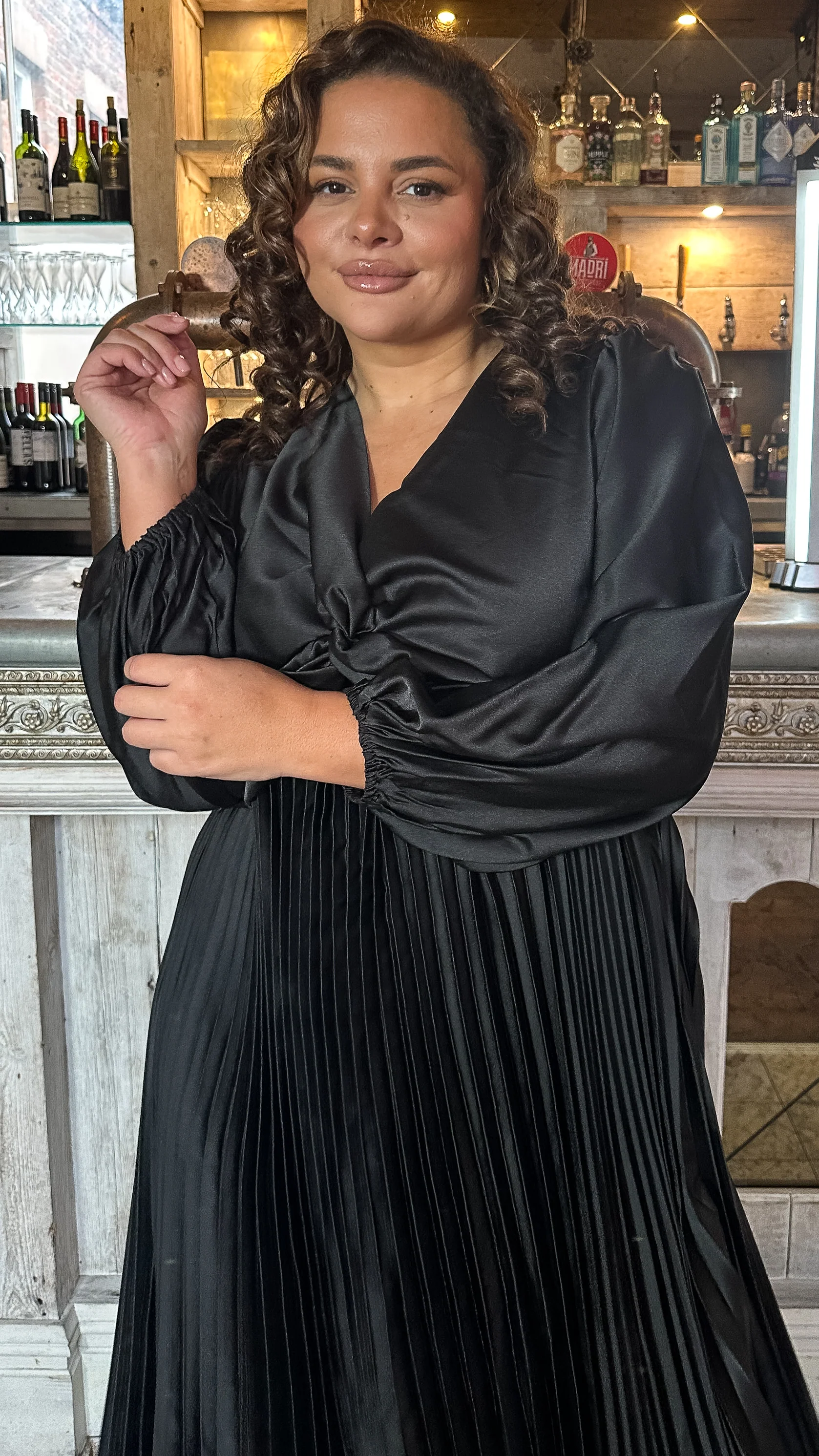 CurveWow Twist Front Satin Midi Black - Image 4