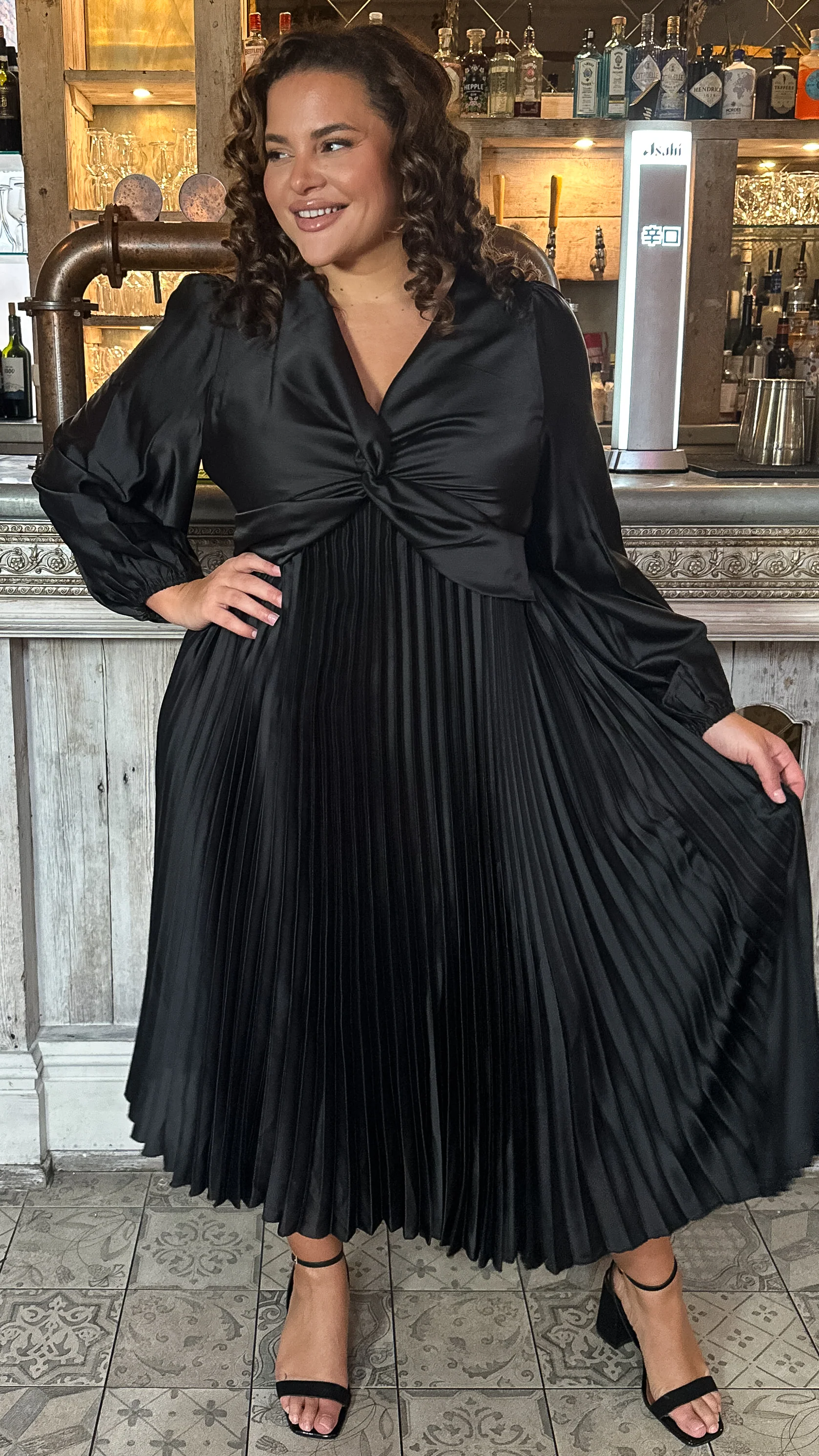 CurveWow Twist Front Satin Midi Black - Image 6