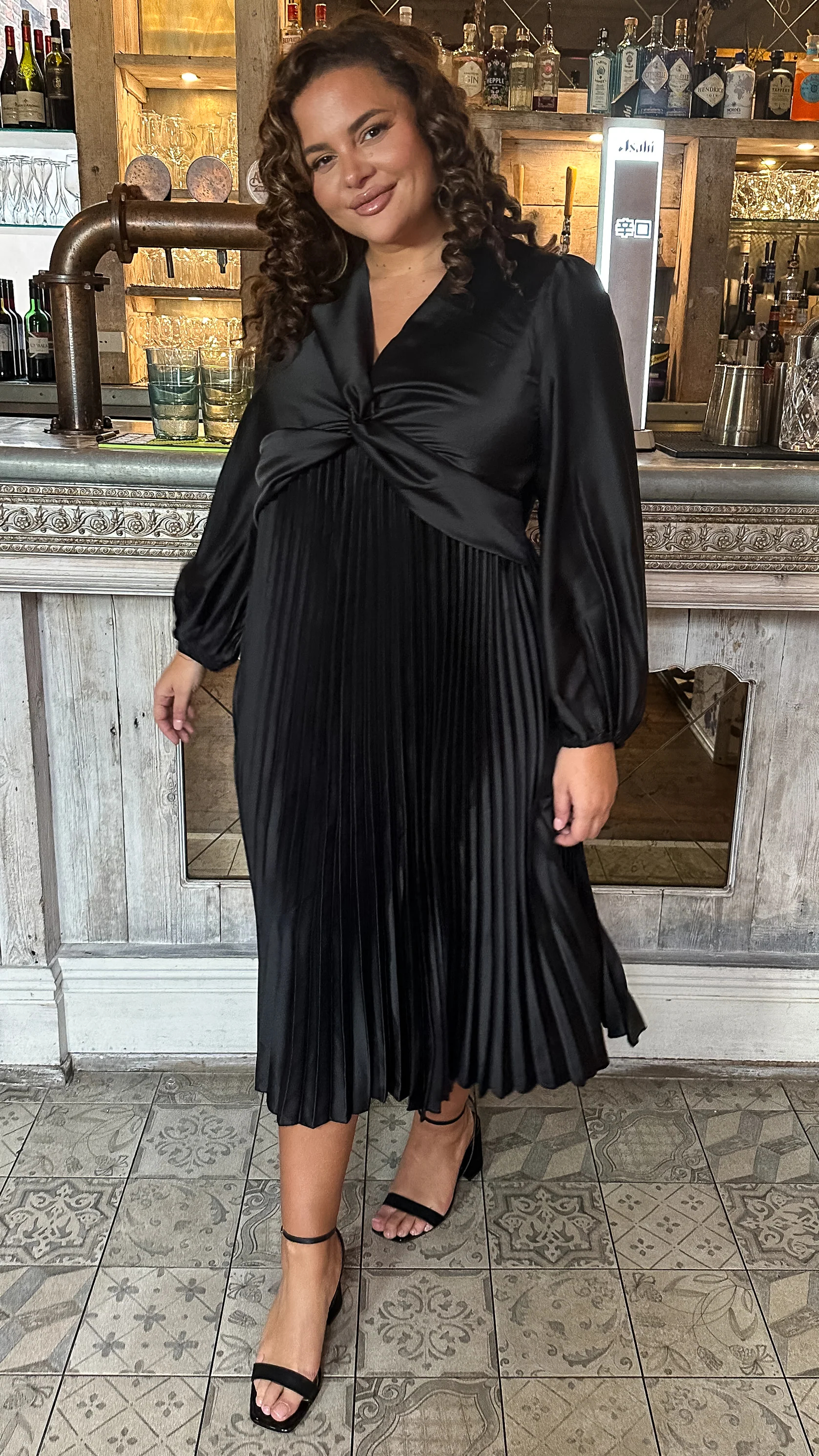 CurveWow Twist Front Satin Midi Black - Image 7