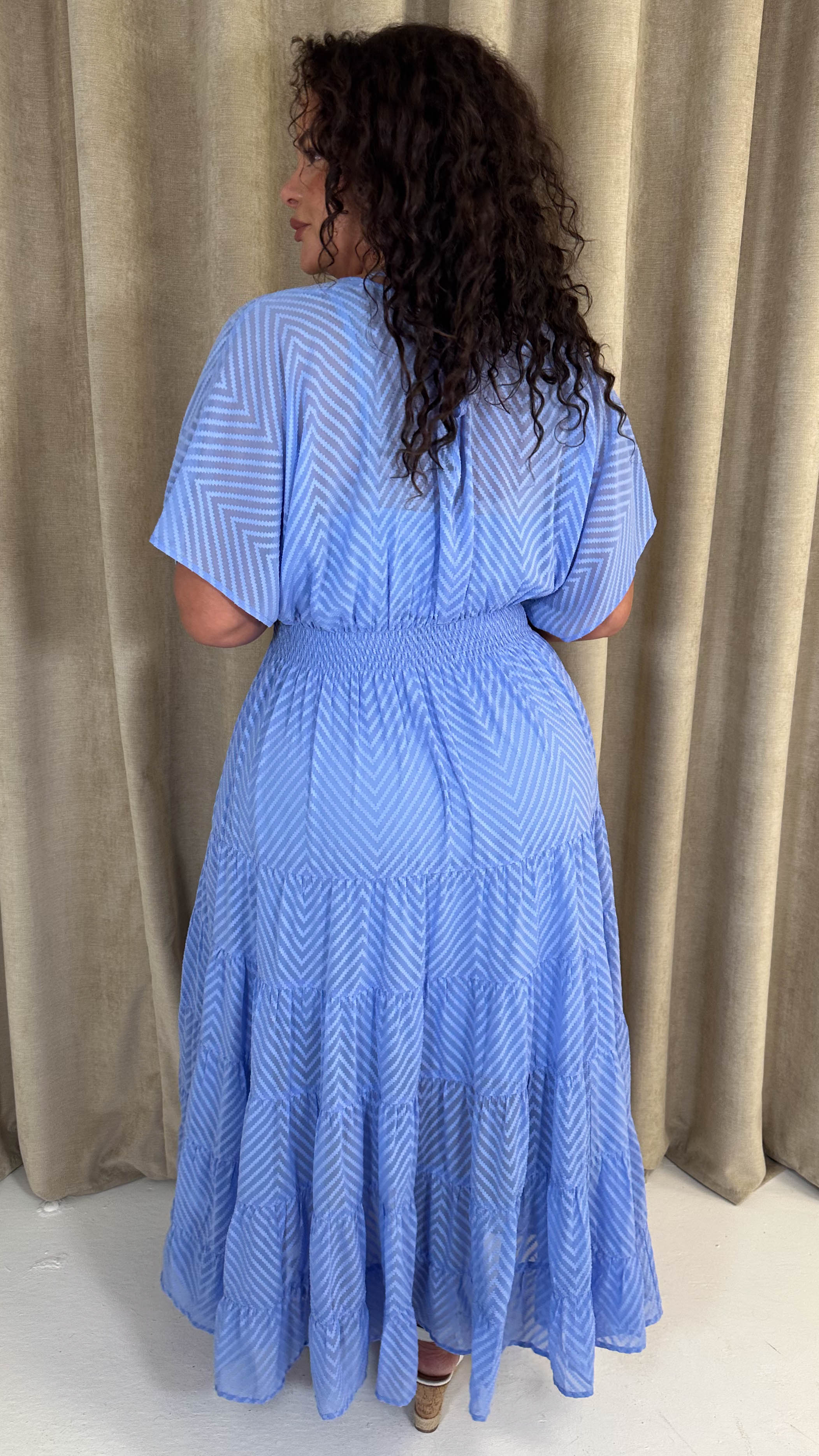 CurveWow V Neck Shirred Waist Maxi Dress Blue - Image 7