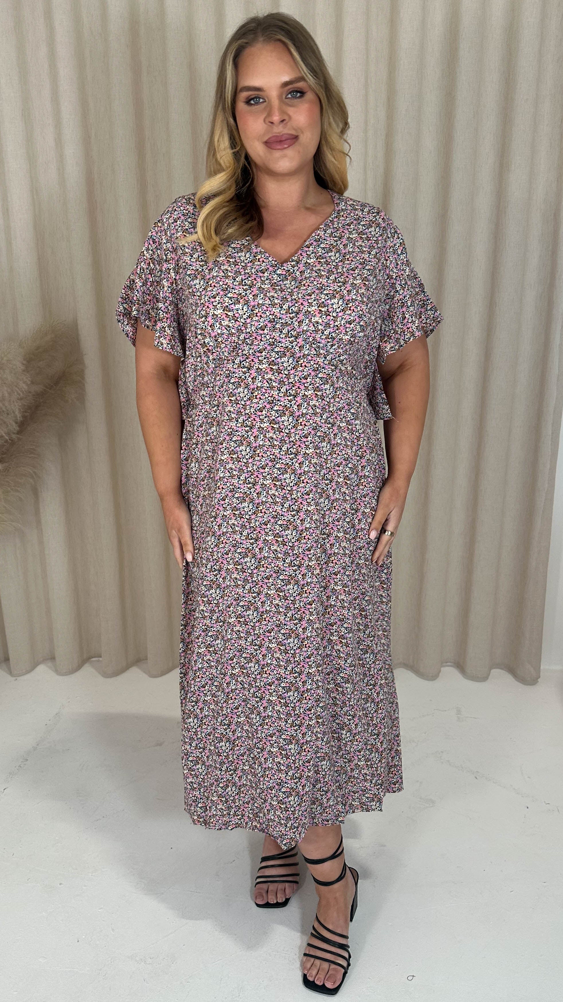 CurveWow Vneck Tie Back Midi Dress Pink Multi - Image 3