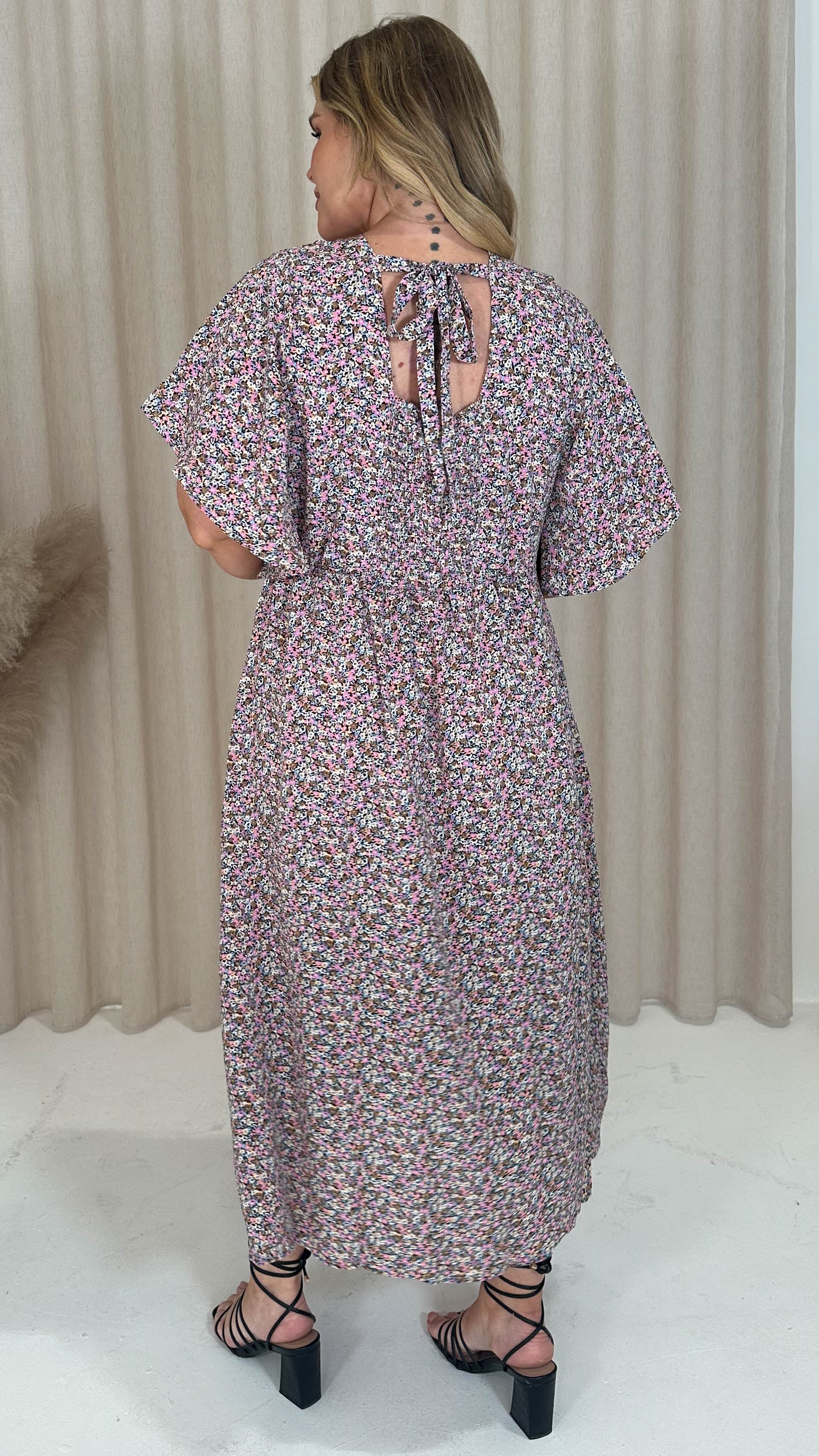CurveWow Vneck Tie Back Midi Dress Pink Multi - Image 7