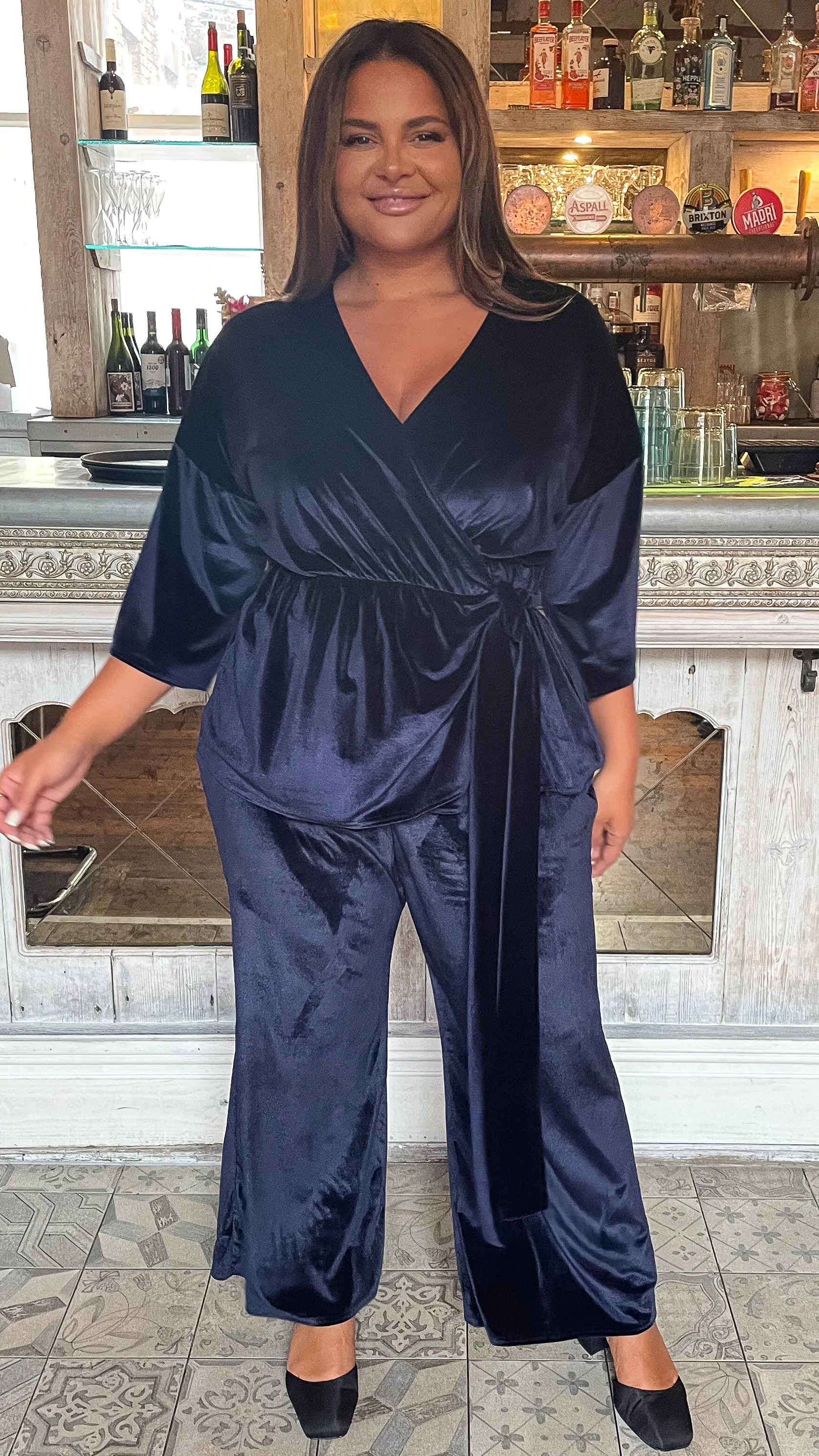 CurveWow Wide Leg Velvet Trouser Navy - Image 5