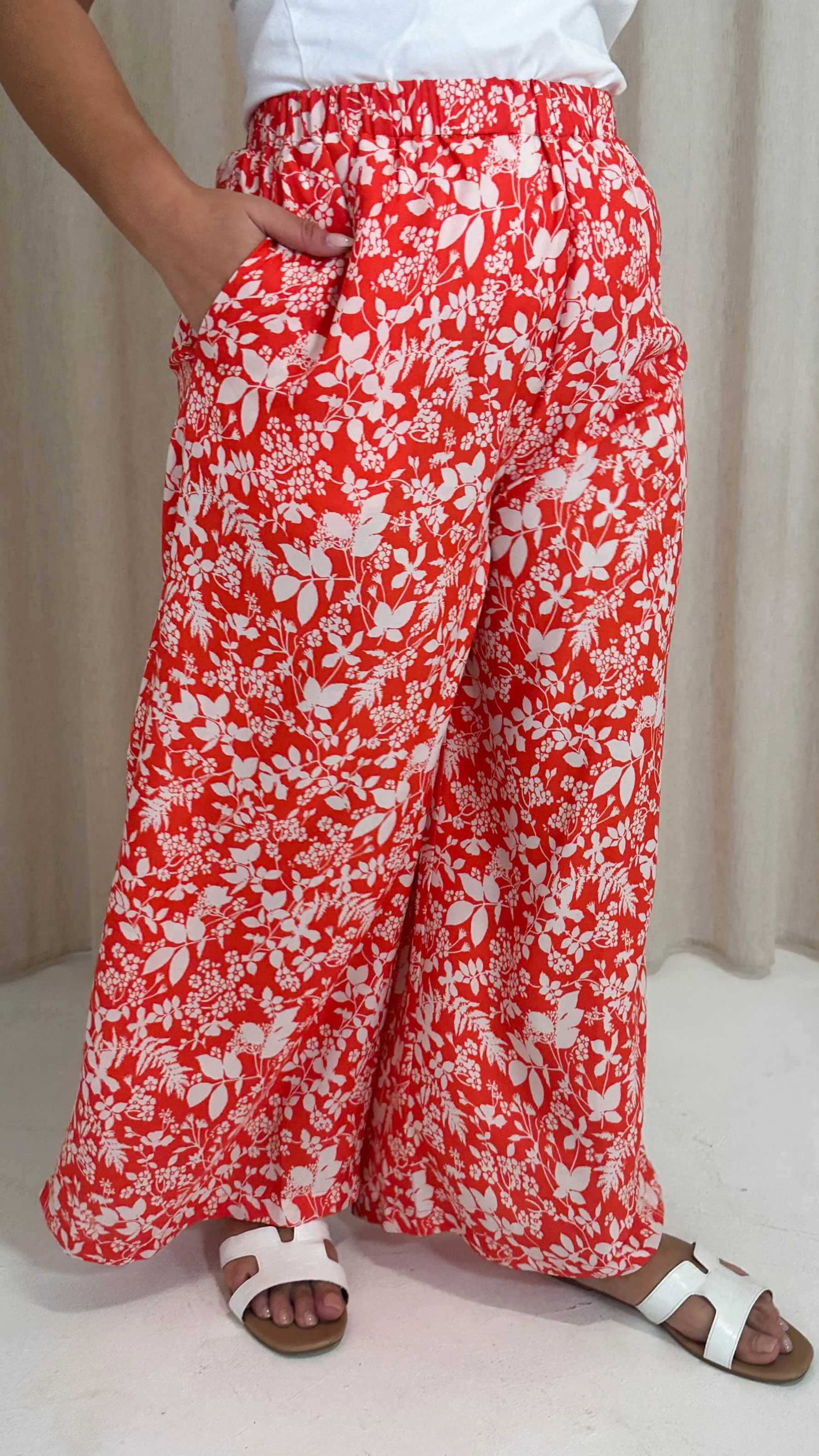 CurveWow Wideleg Trouser Red Floral - Image 4