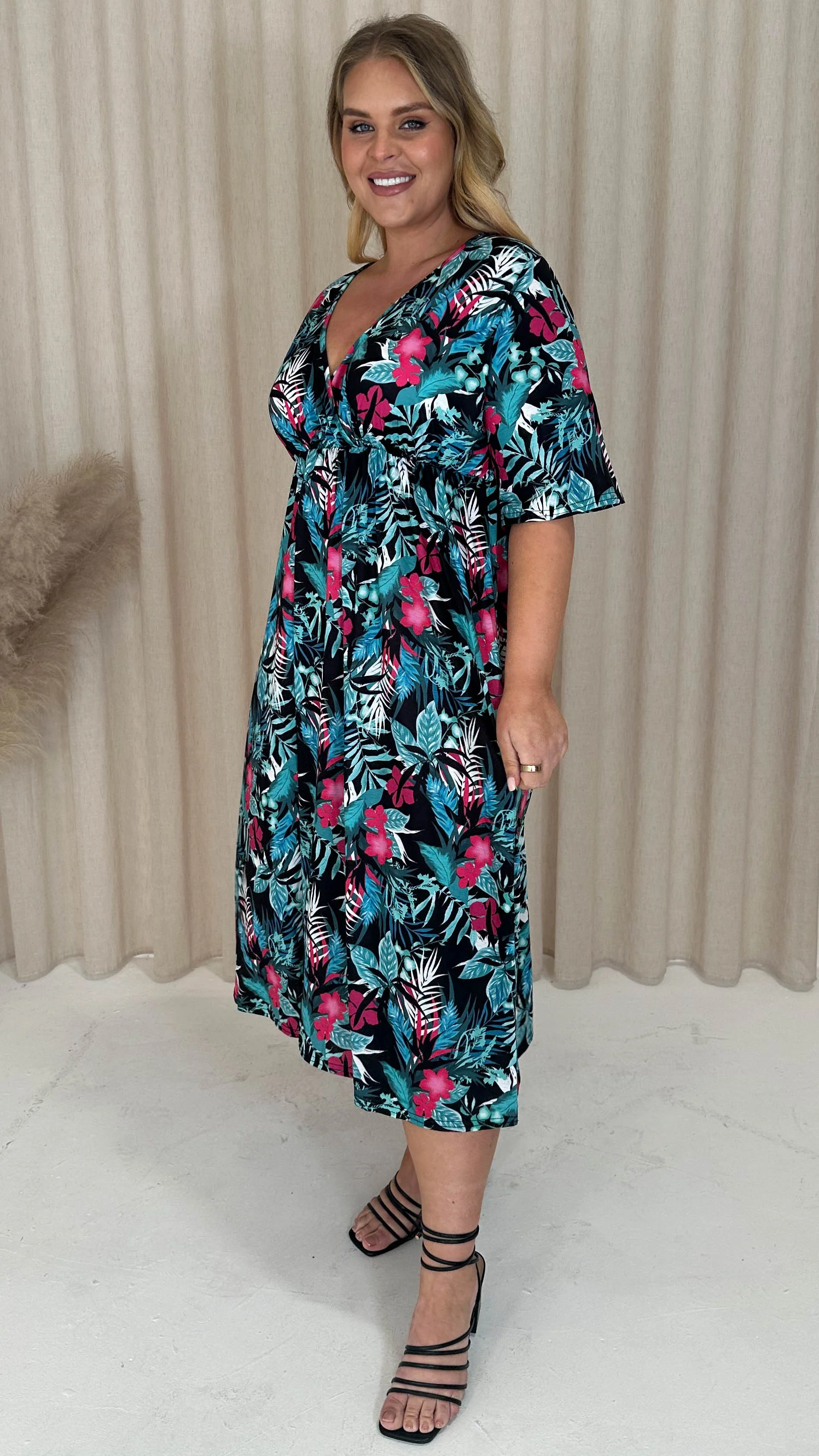 CurveWow Wrap Midi Dress Green Tropical - Image 7