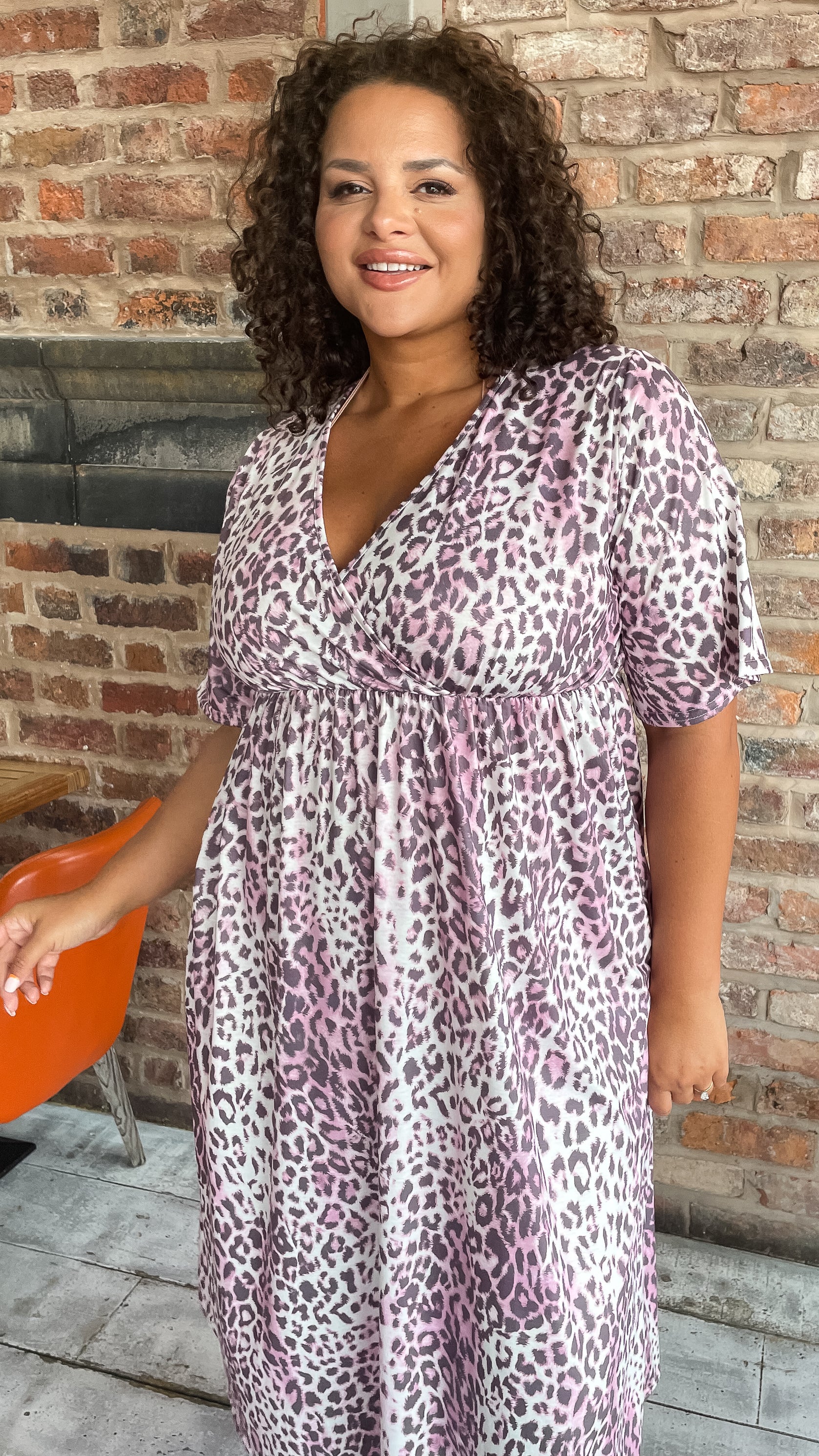 CurveWow Wrap Midi Dress Pink Leopard - Image 3