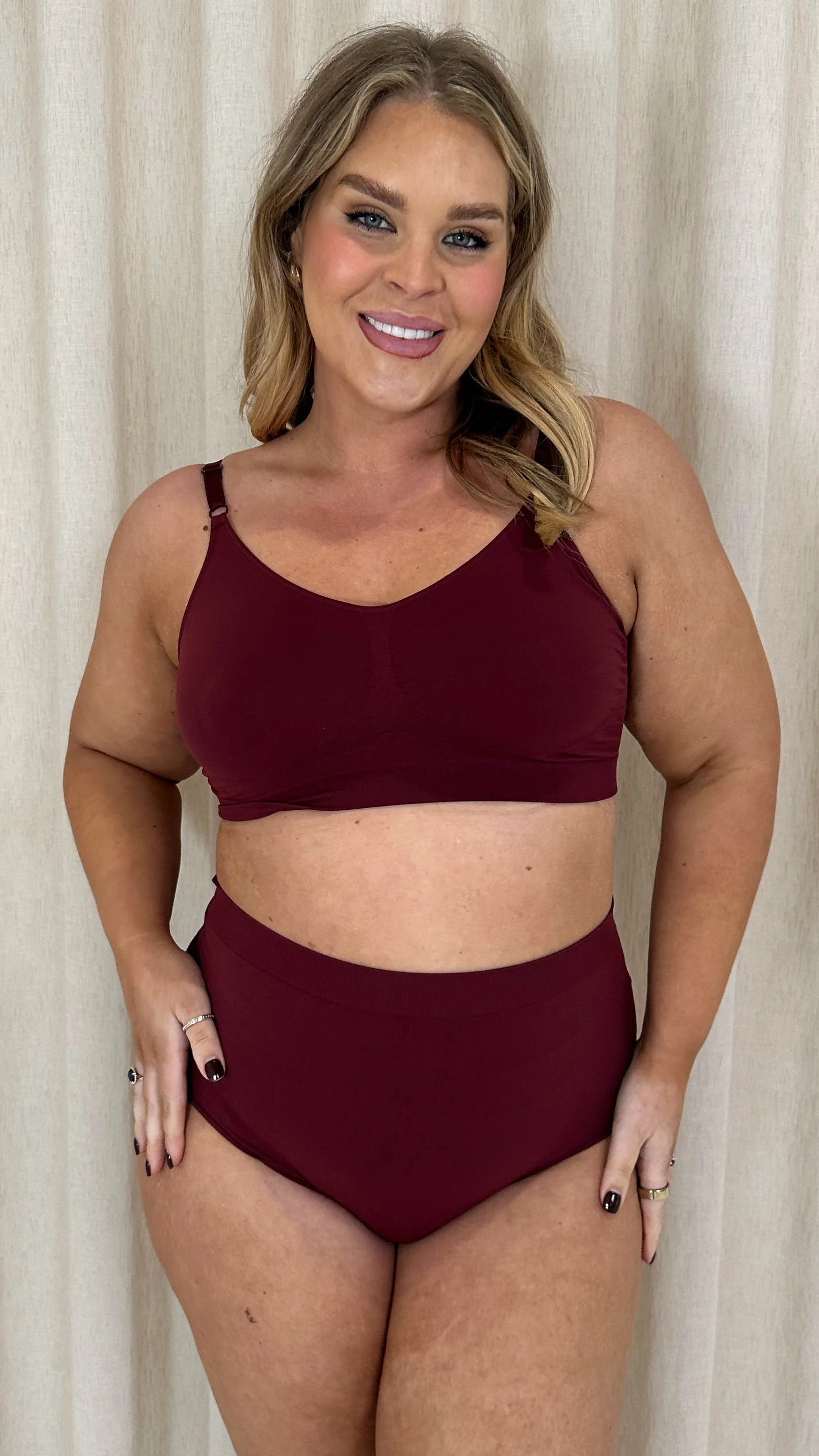 Curvy Seam Free Comfort Brief Burgundy - Image 2